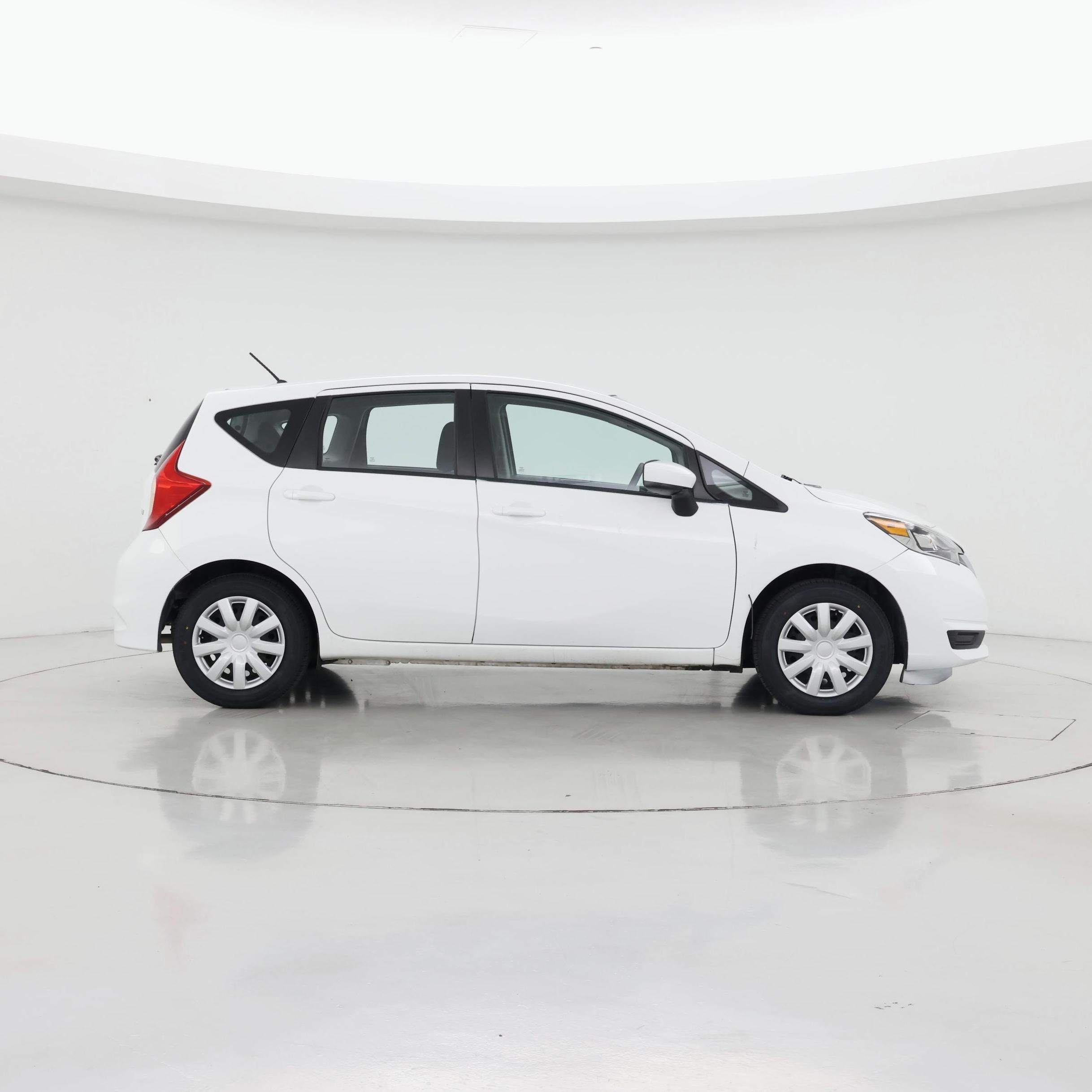 Thumbnail: 2019 Nissan Versa Note - 7