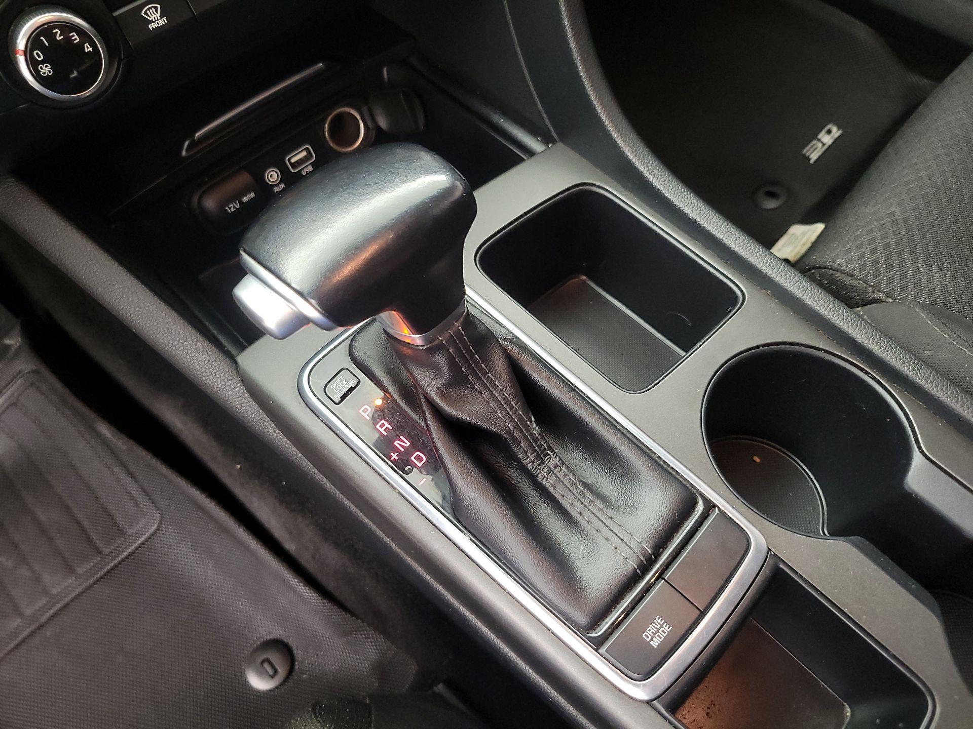 Thumbnail: 2018 Kia Optima - 17