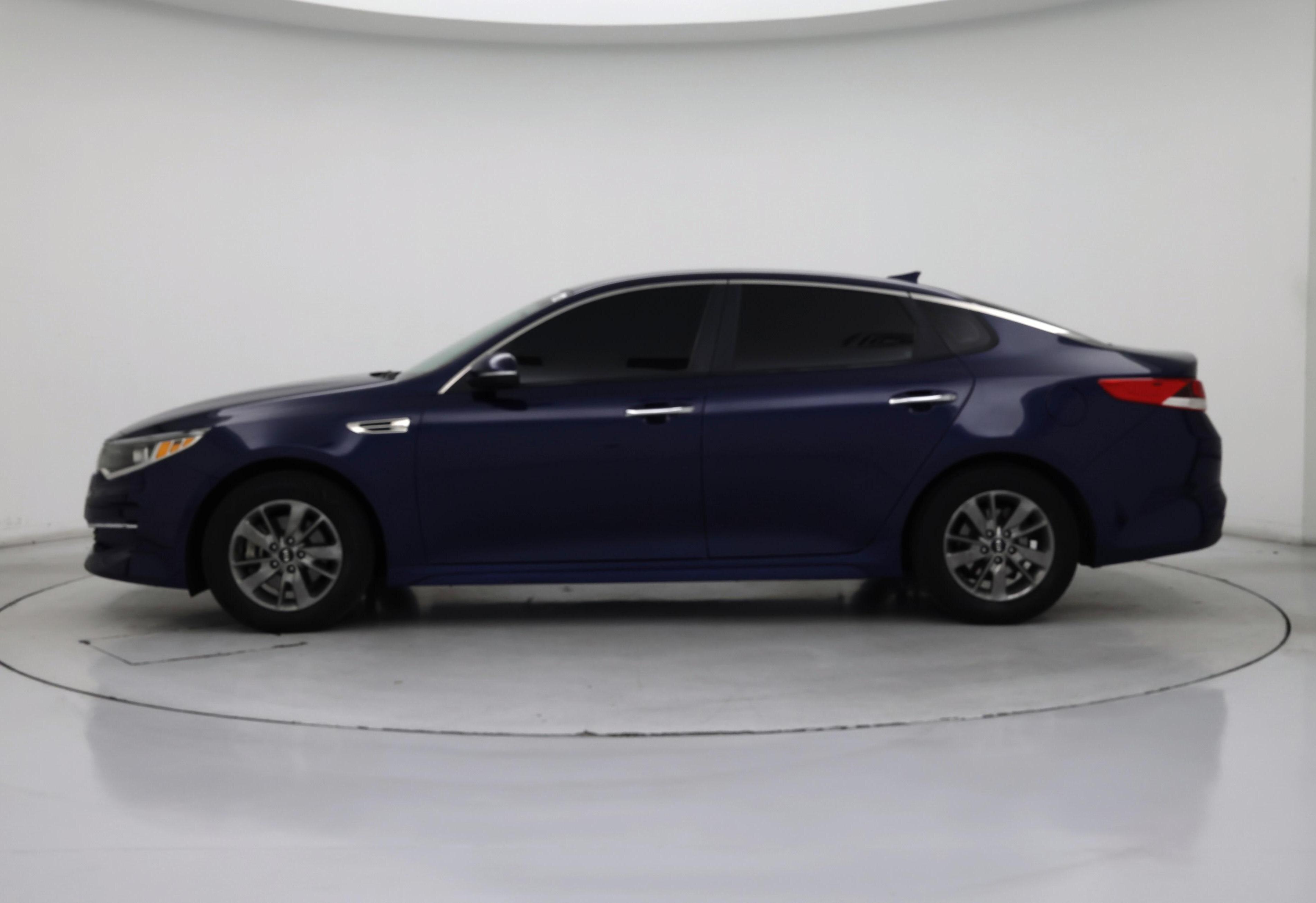 Thumbnail: 2018 Kia Optima - 3