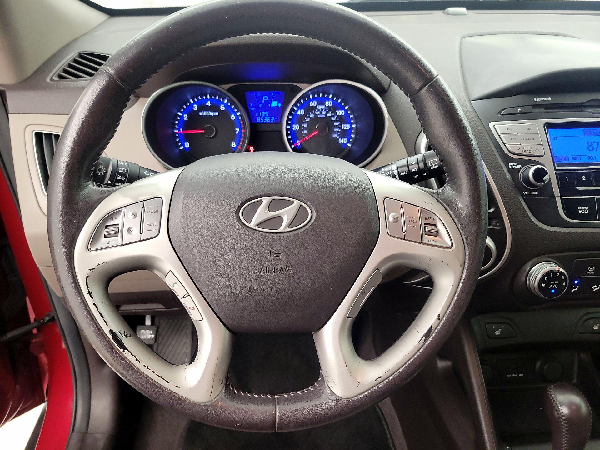 Thumbnail: 2013 Hyundai Tucson - 10