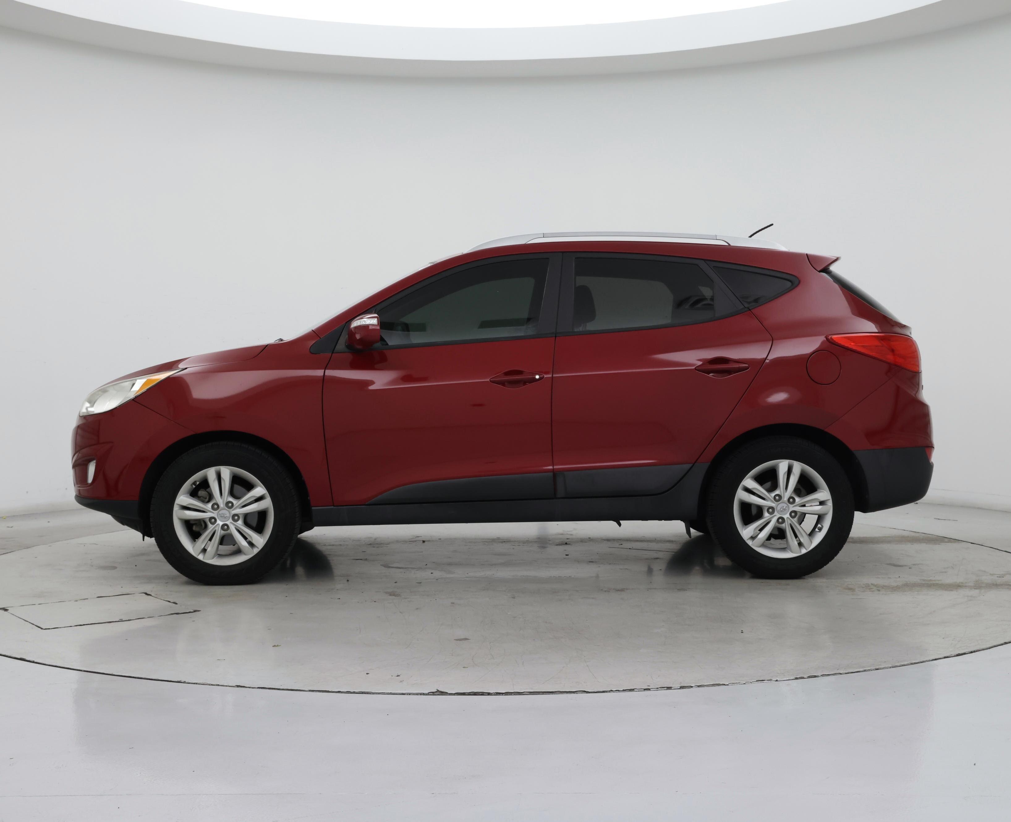 Thumbnail: 2013 Hyundai Tucson - 3