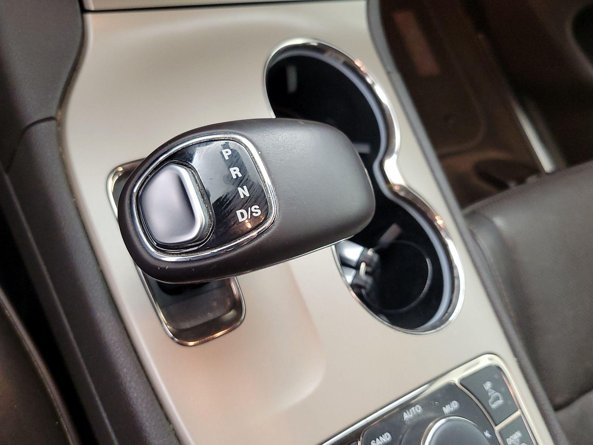 Thumbnail: 2014 Jeep Grand Cherokee - 18