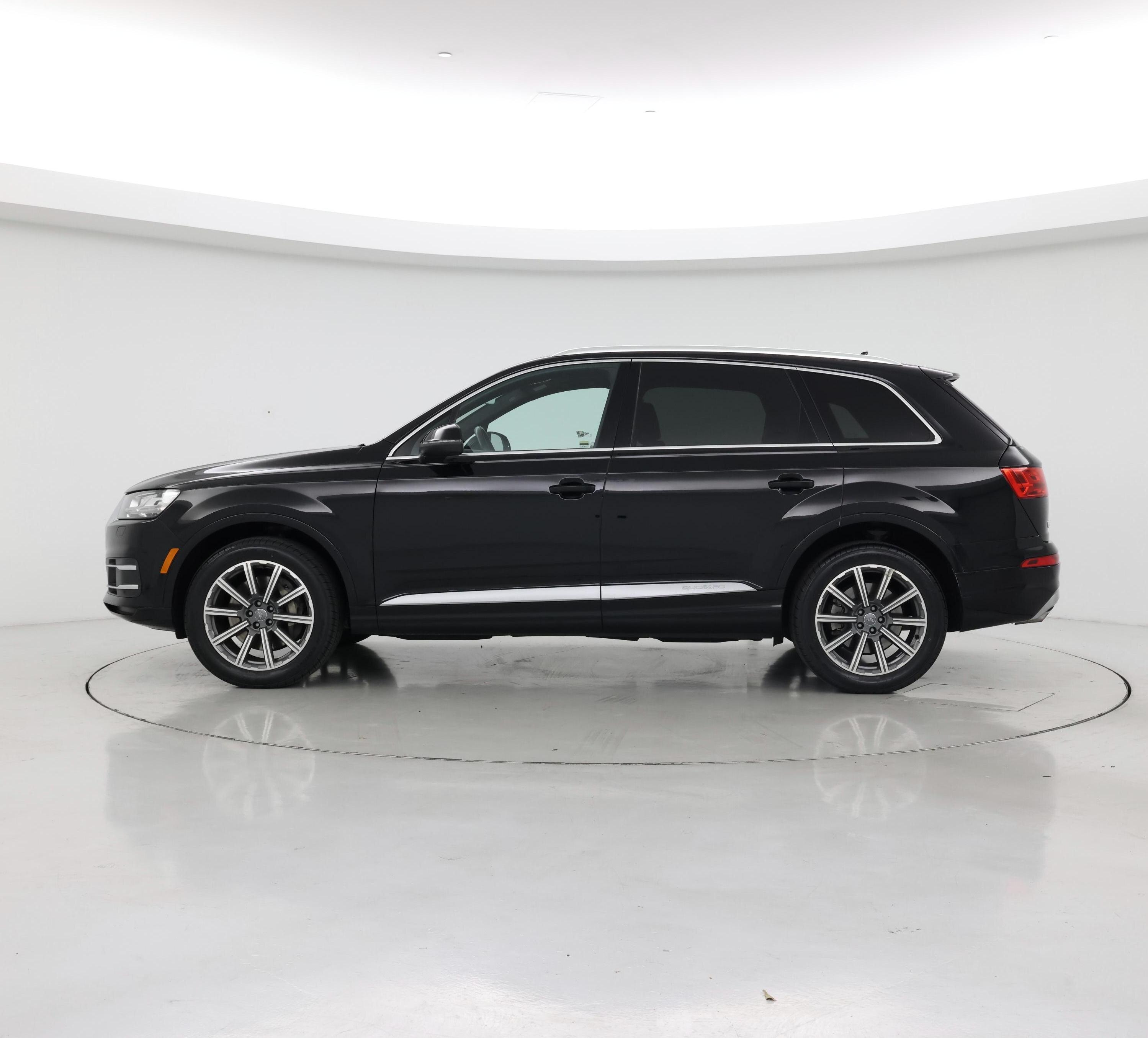 Thumbnail: 2019 Audi Q7 - 3