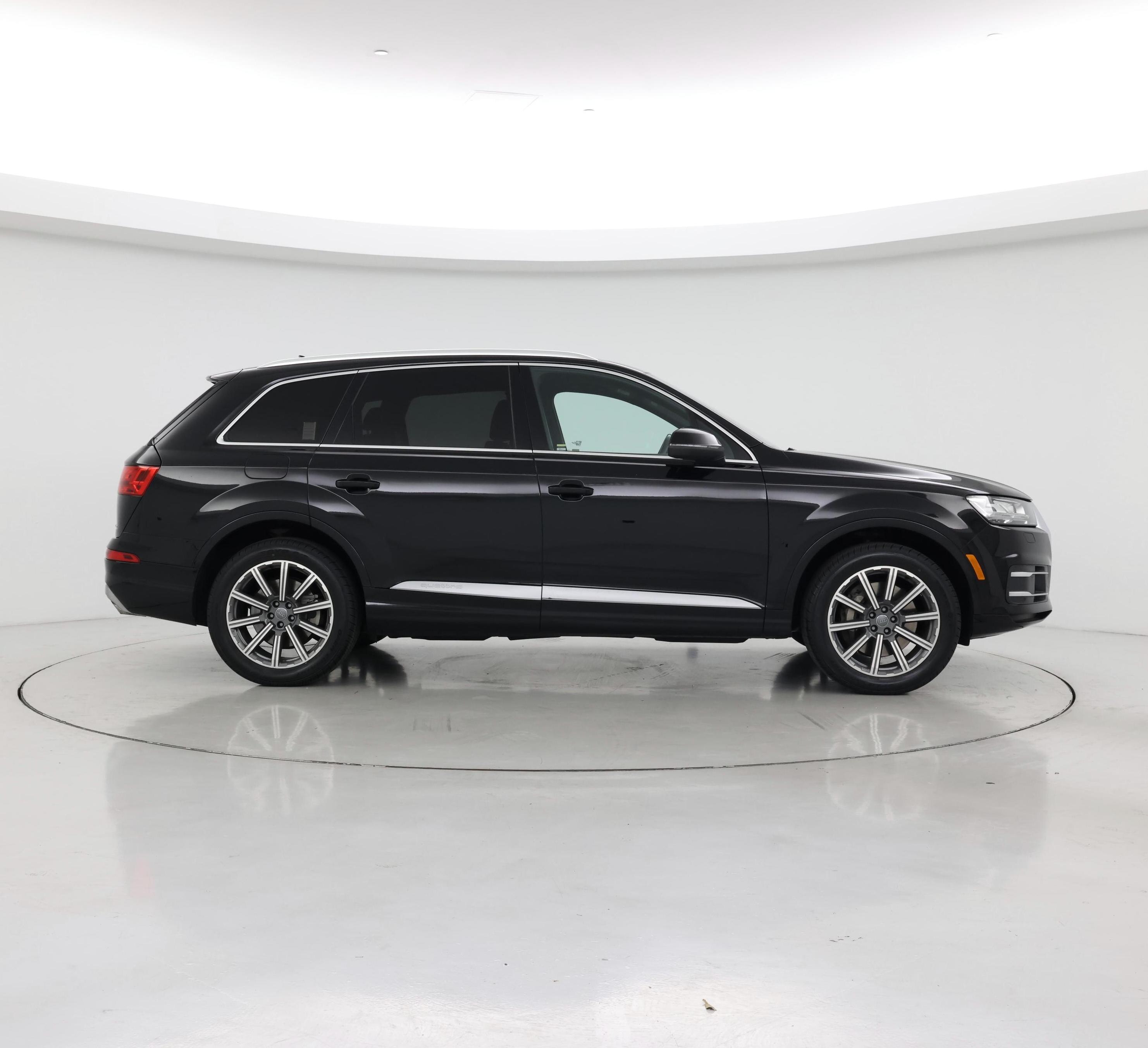 Thumbnail: 2019 Audi Q7 - 7