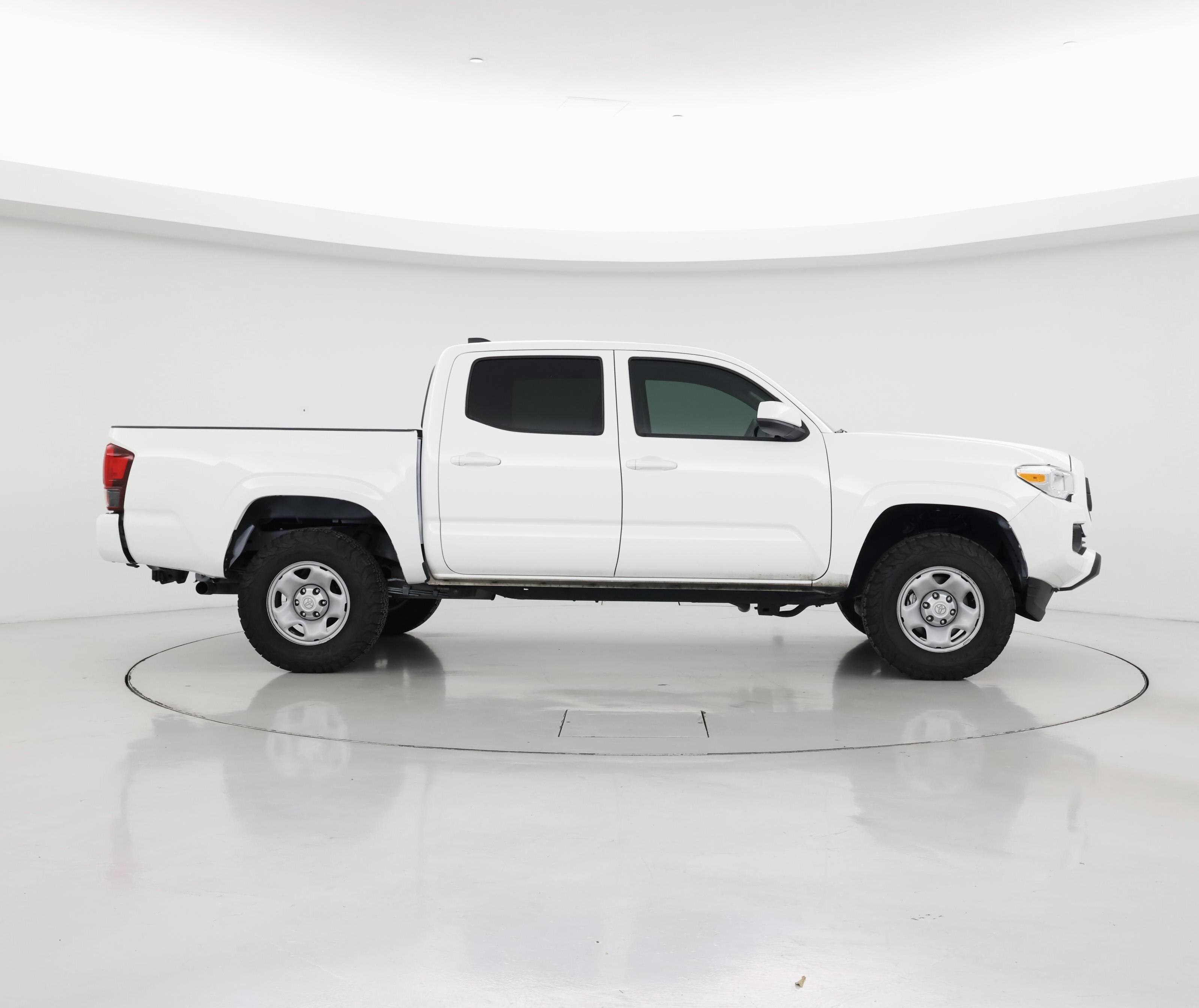 Thumbnail: 2021 Toyota Tacoma - 7