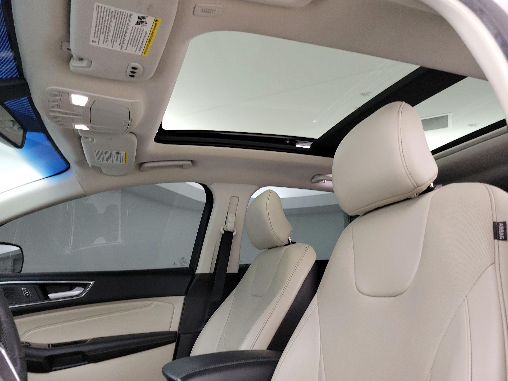 Thumbnail: 2019 Ford Edge - 20