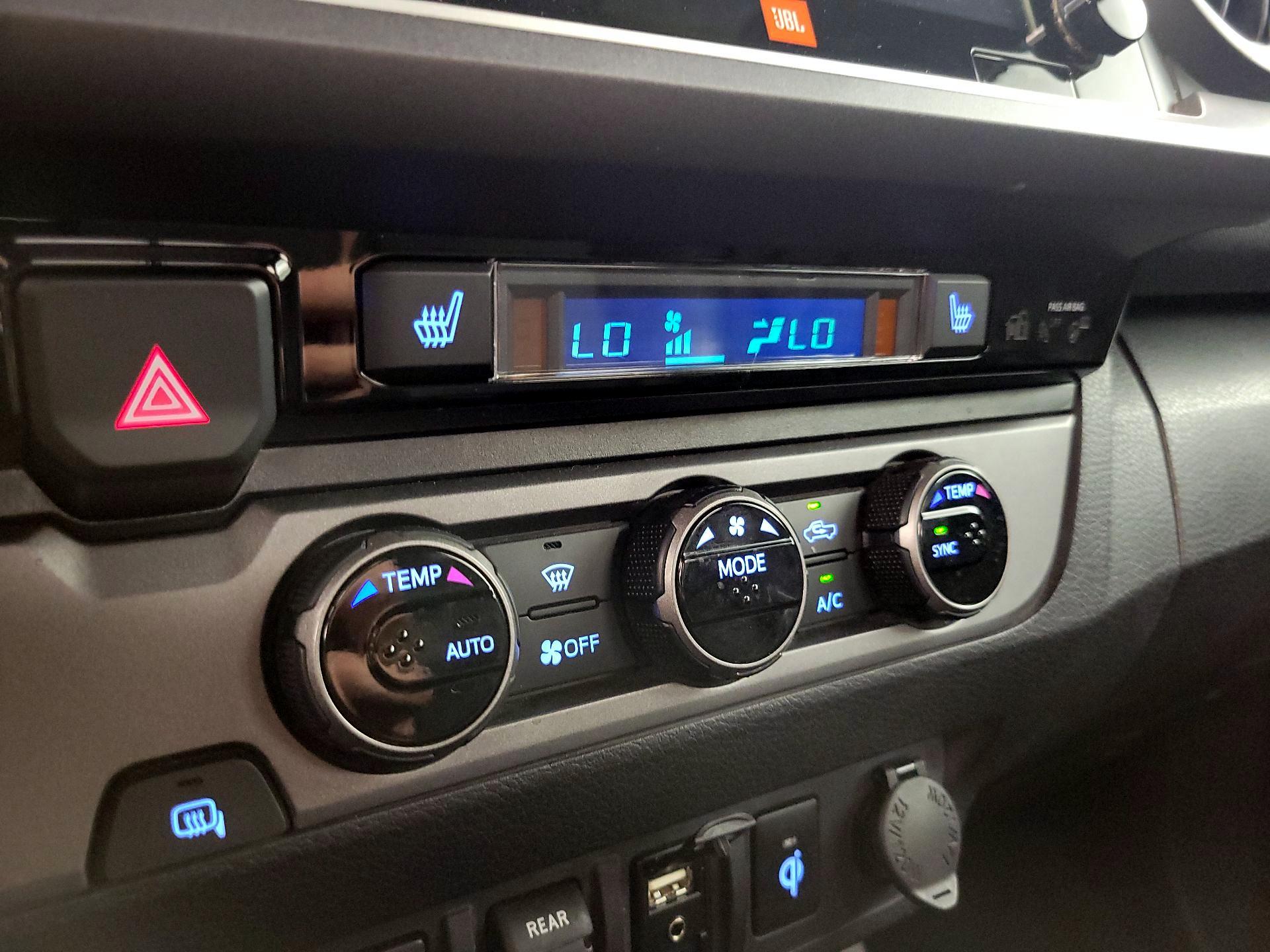 Thumbnail: 2018 Toyota Tacoma - 16