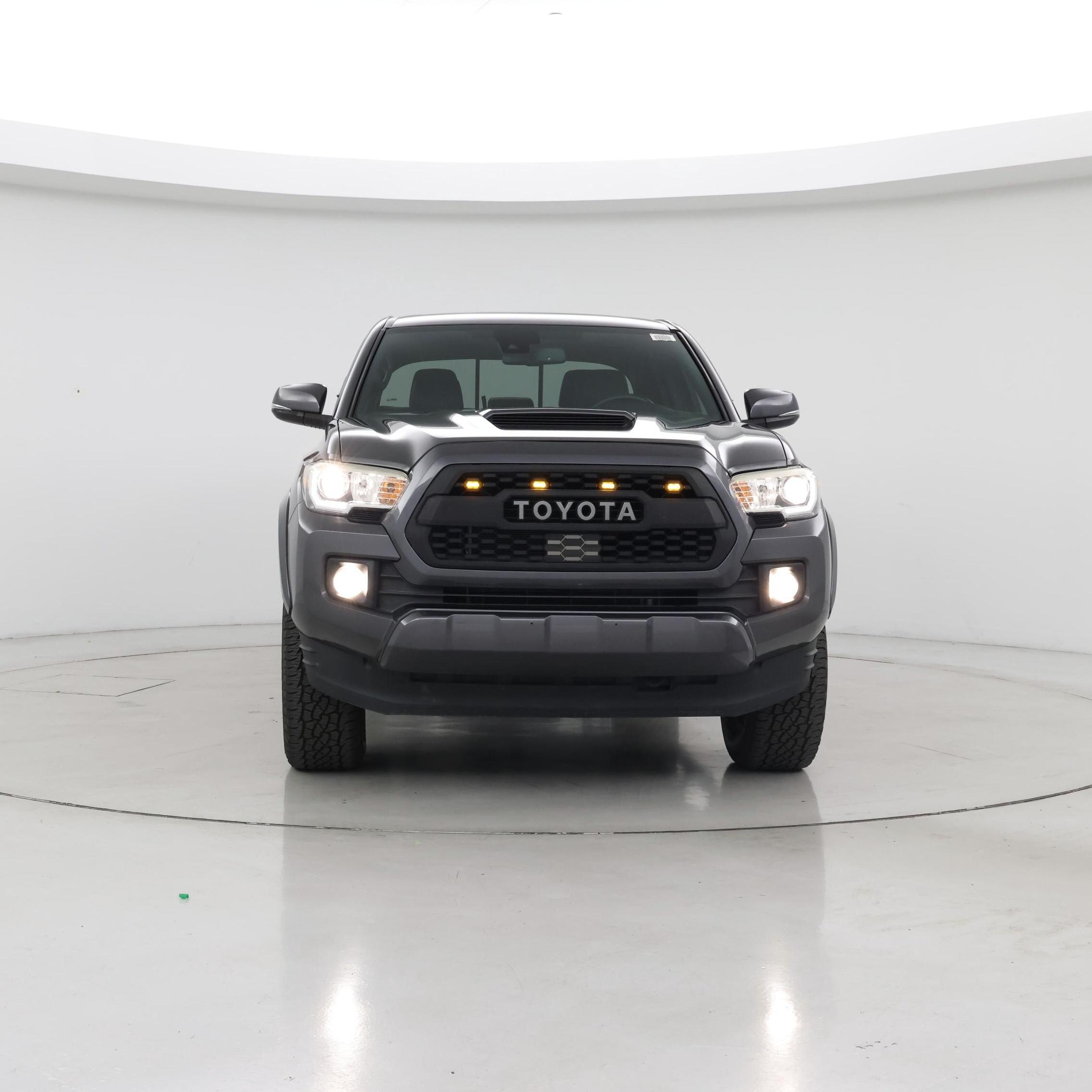 Thumbnail: 2018 Toyota Tacoma - 5