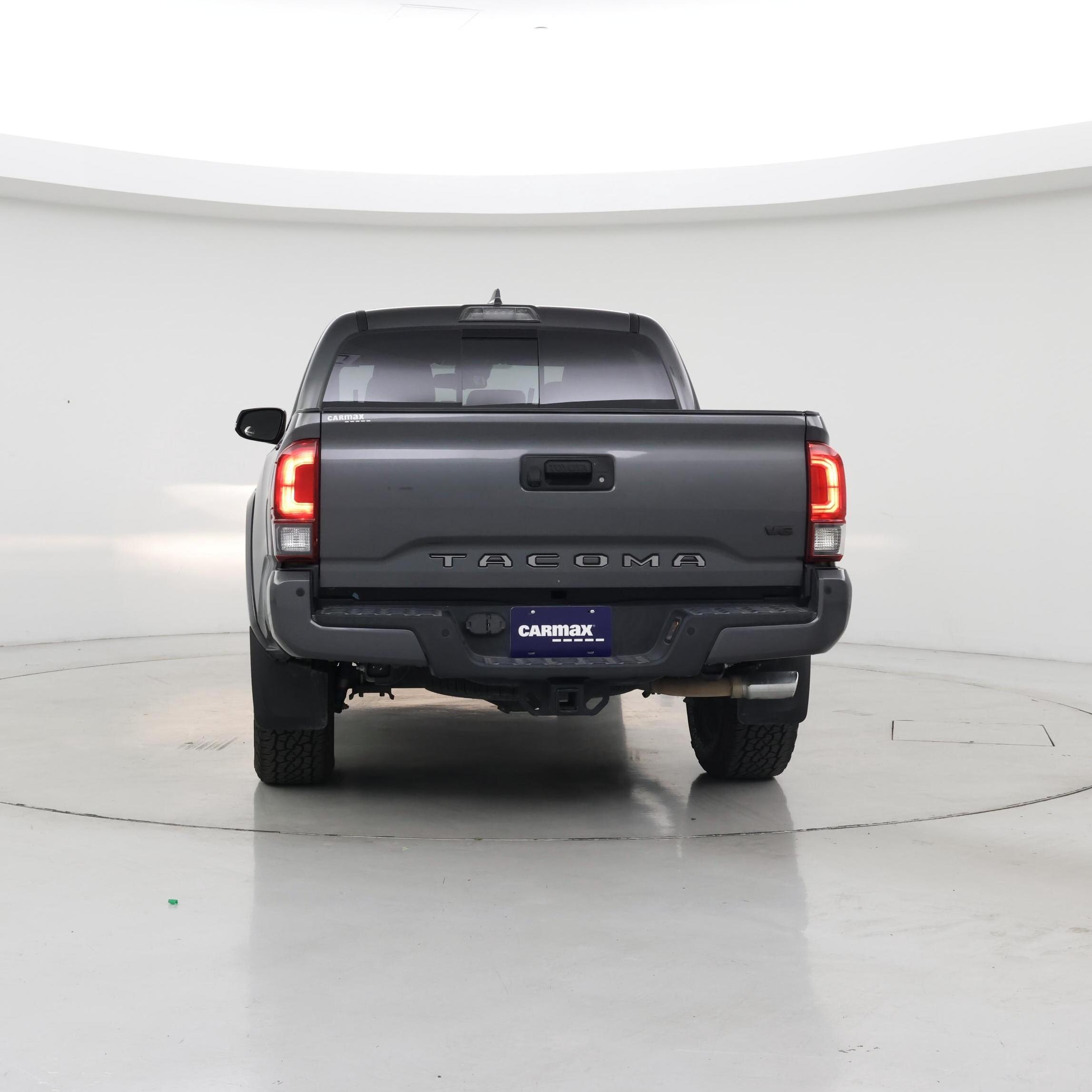 Thumbnail: 2018 Toyota Tacoma - 6
