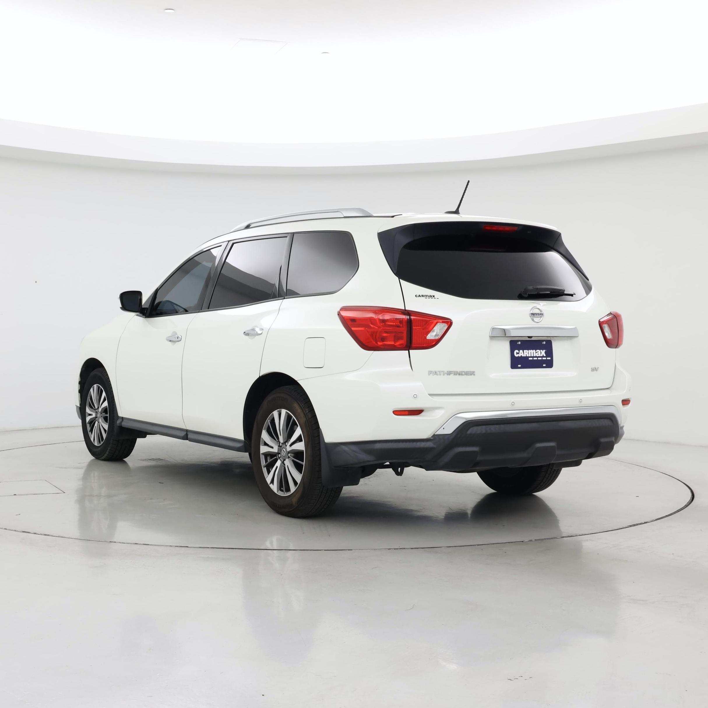 Thumbnail: 2018 Nissan Pathfinder - 2