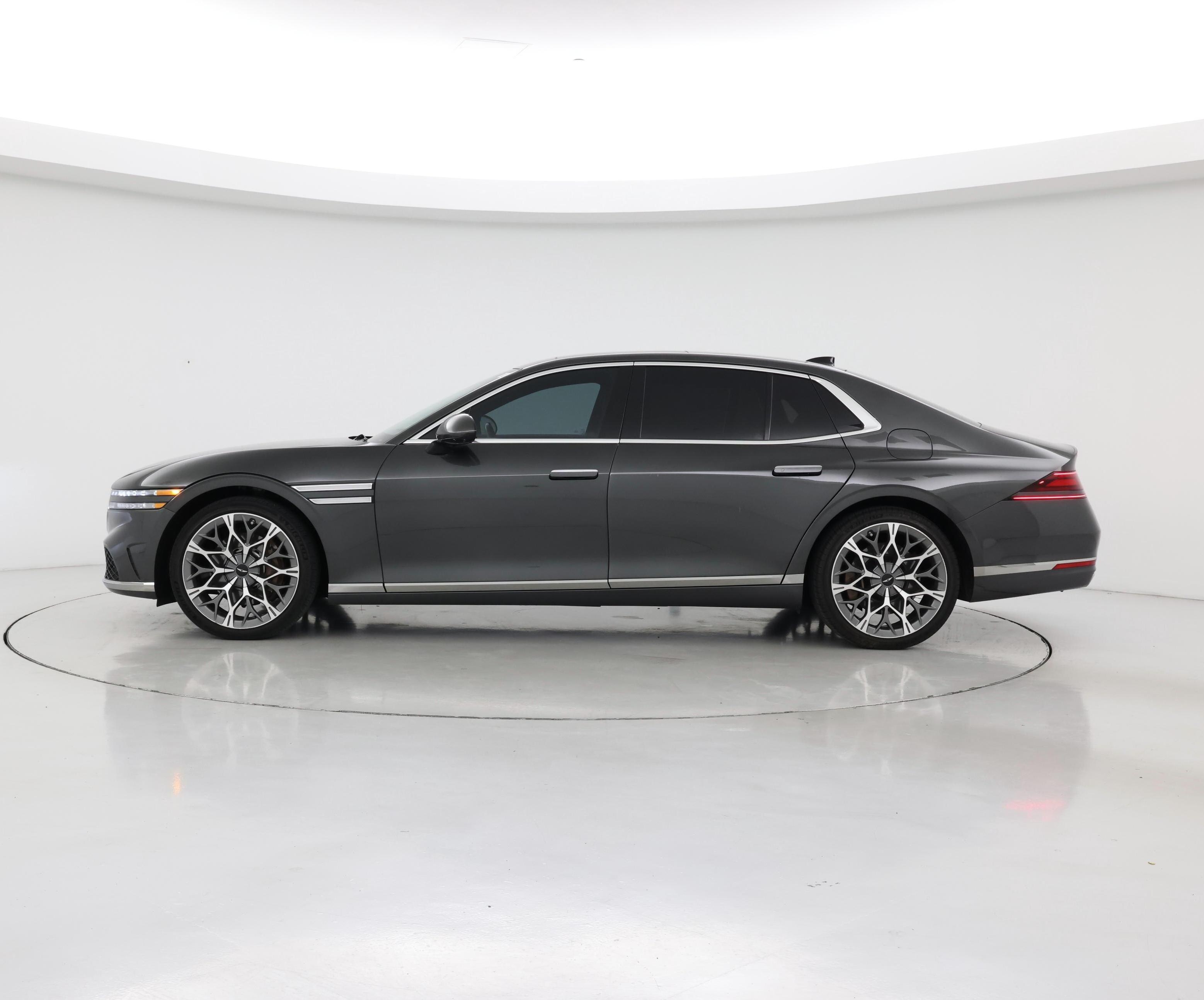 Thumbnail: 2023 Genesis G90 - 3