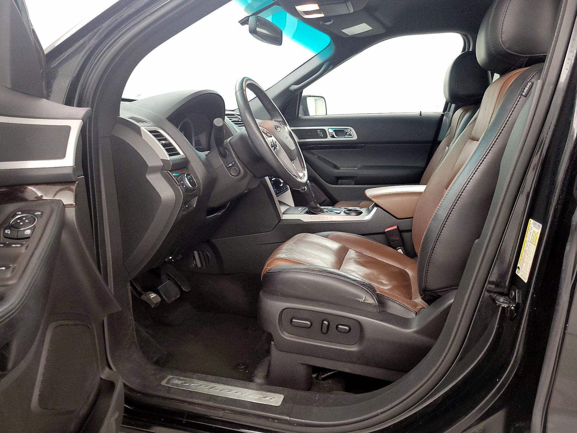 Thumbnail: 2014 Ford Explorer - 11