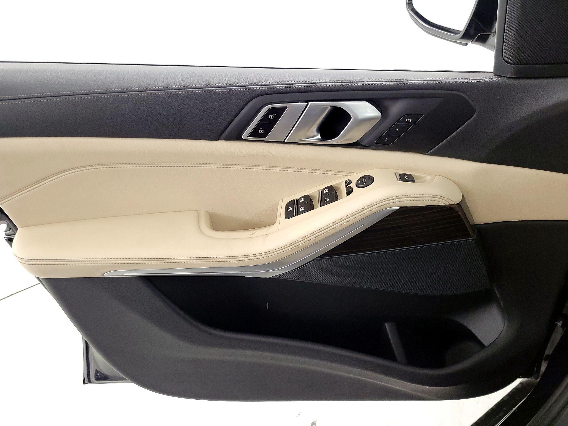 Thumbnail: 2021 BMW X5 - 12