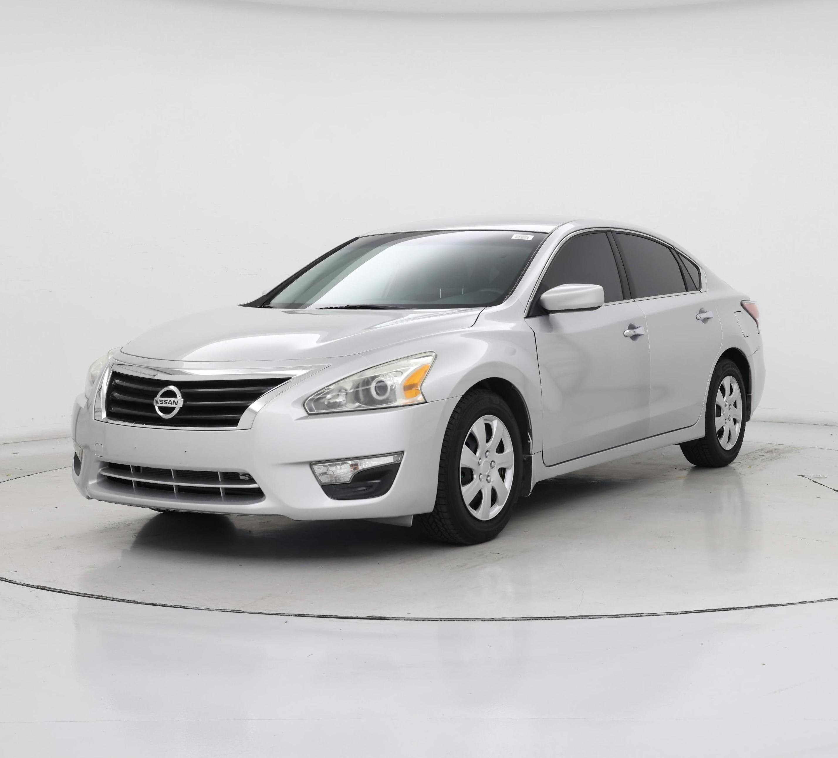 Thumbnail: 2015 Nissan Altima - 4