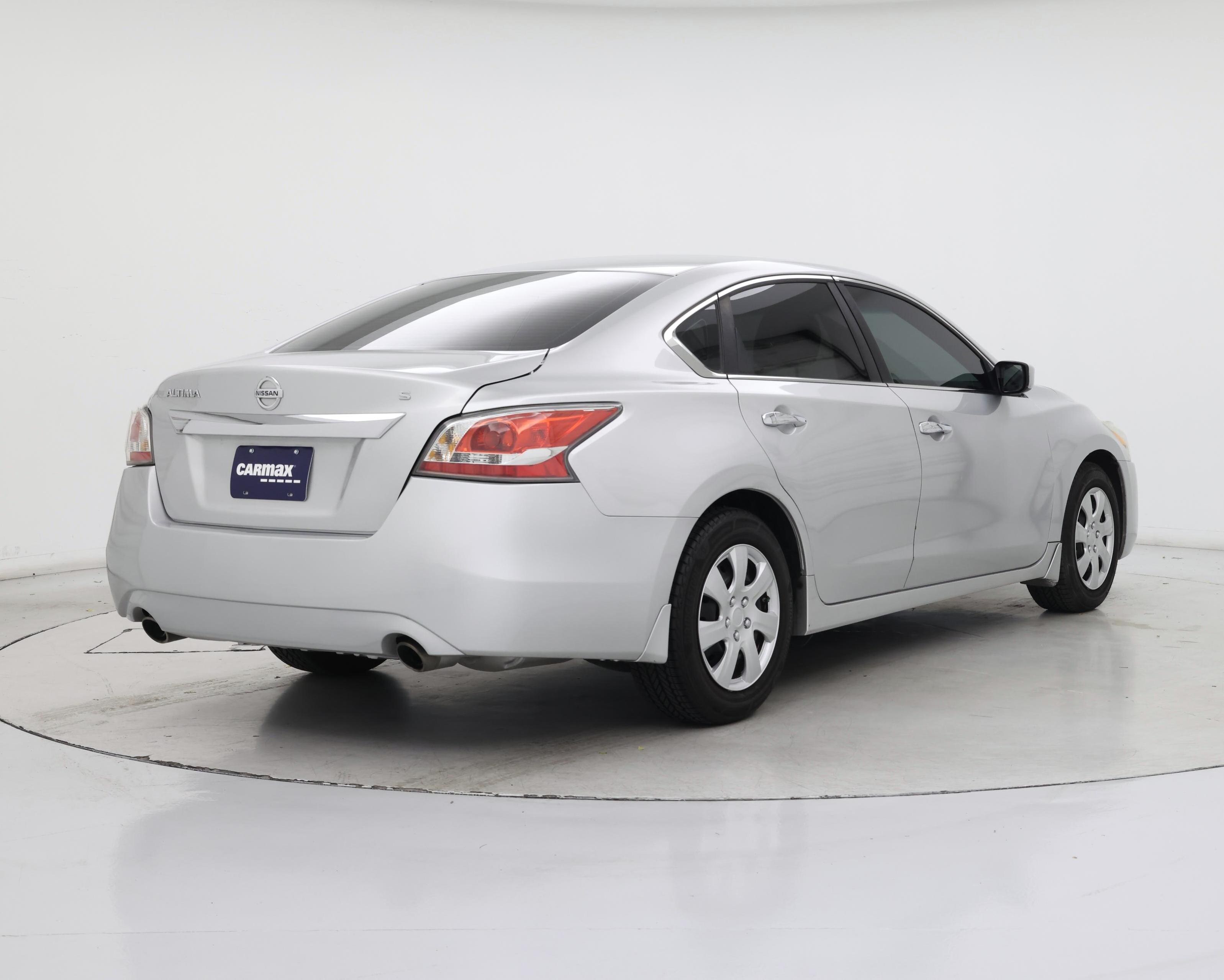 Thumbnail: 2015 Nissan Altima - 8