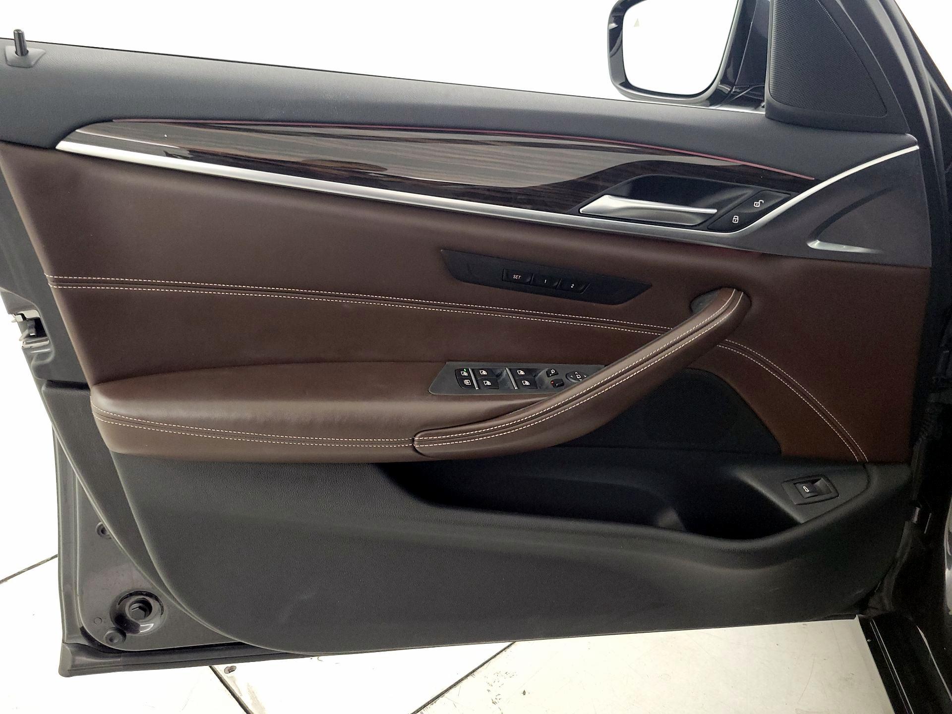 Thumbnail: 2019 BMW 5 Series - 12
