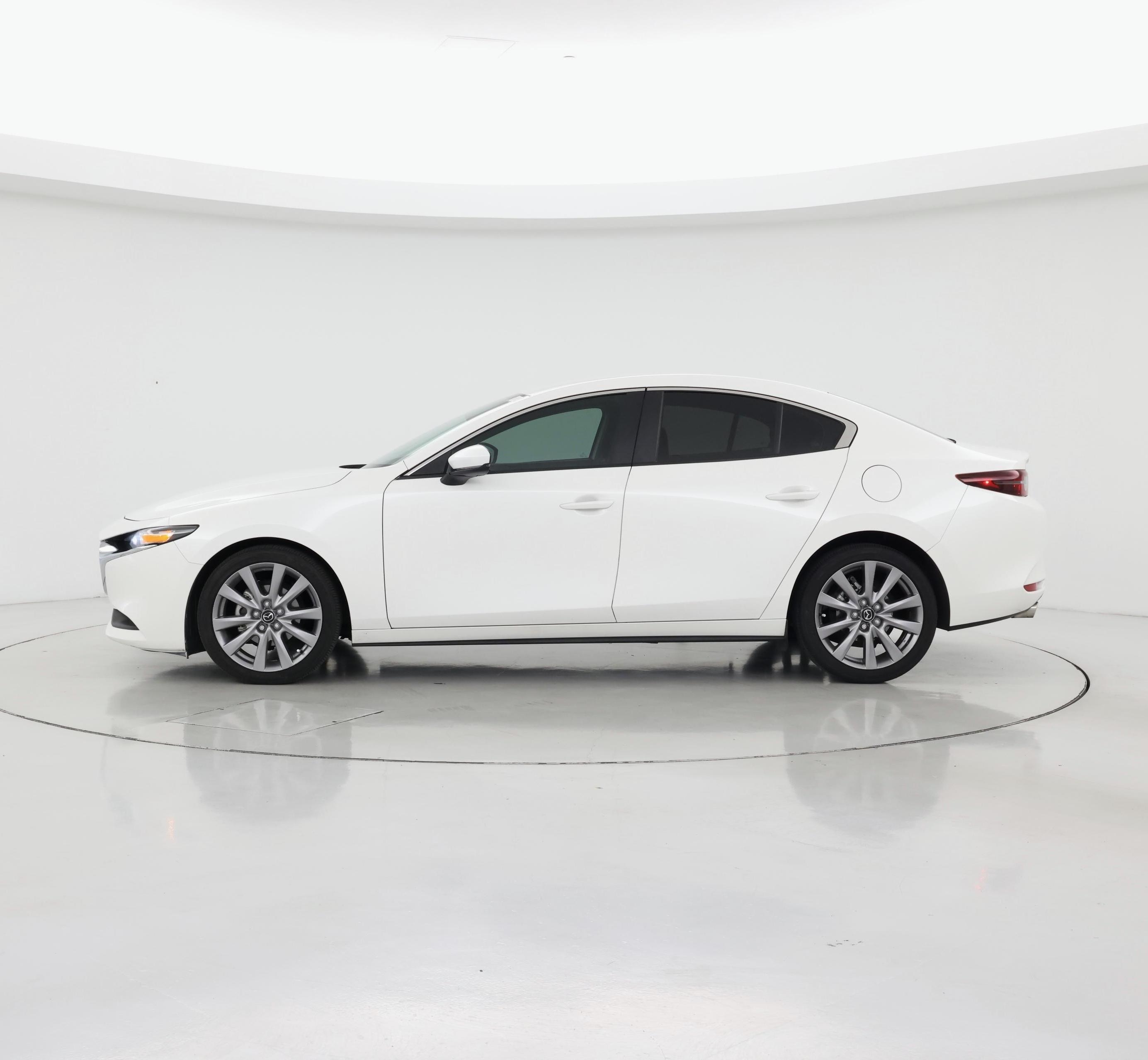 Thumbnail: 2021 Mazda Mazda3 - 3