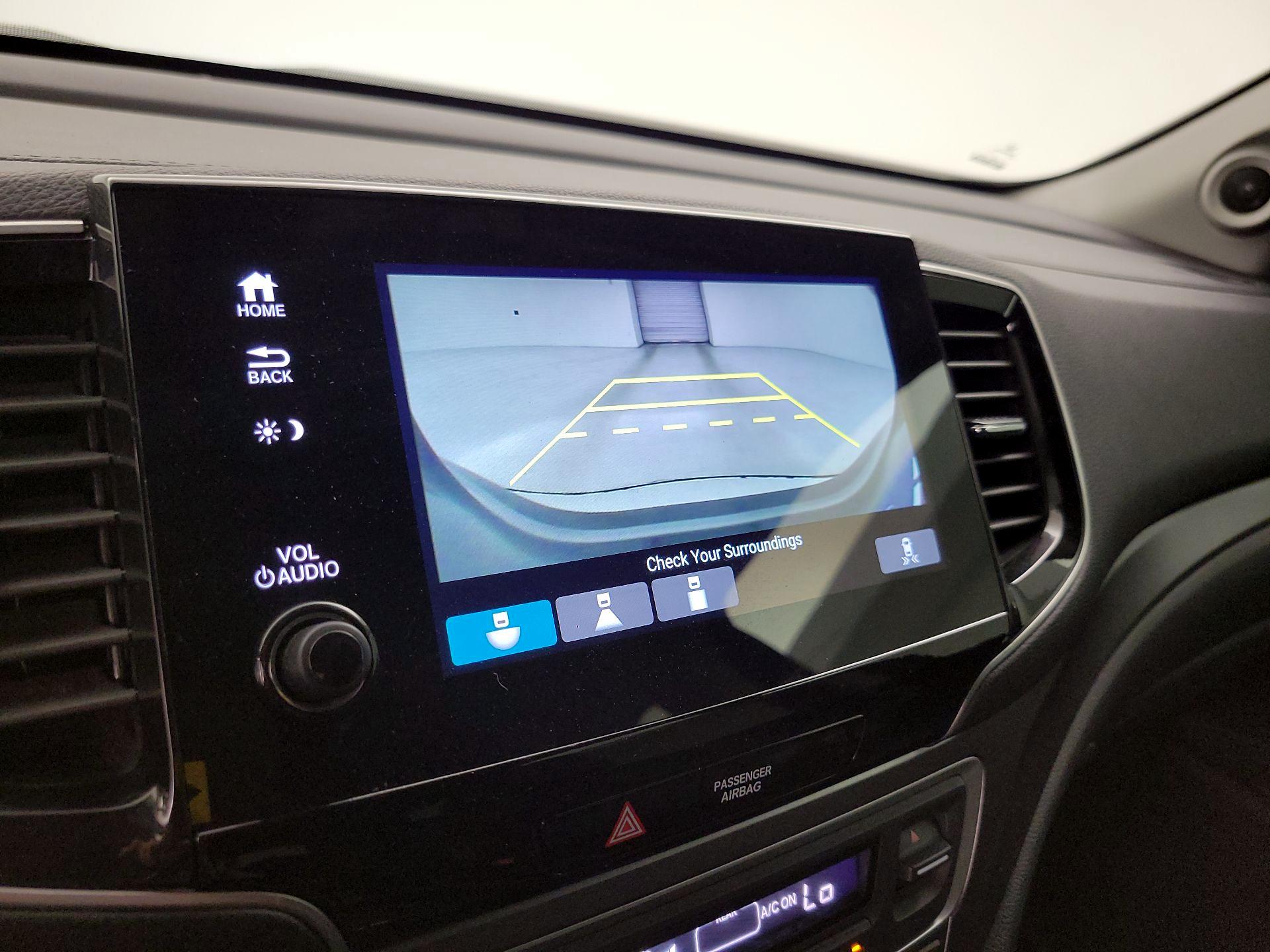 Thumbnail: 2019 Honda Pilot - 14