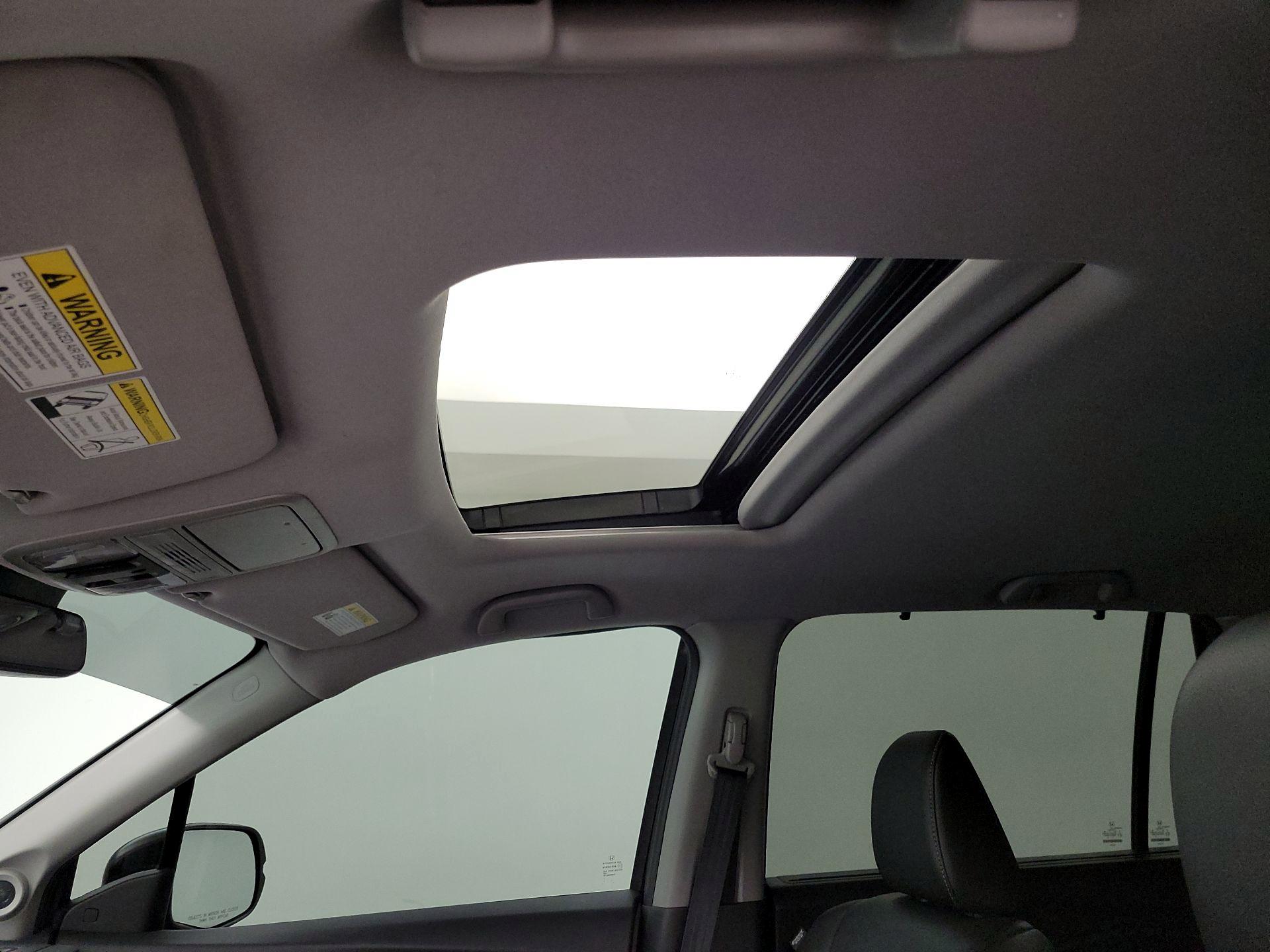 Thumbnail: 2019 Honda Pilot - 19