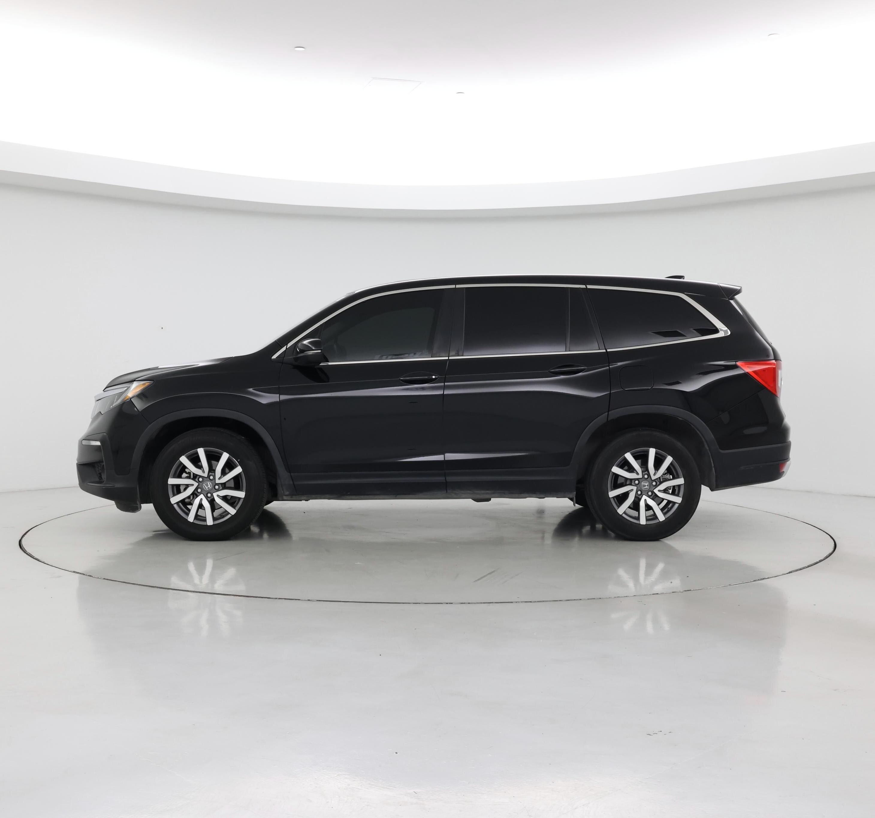Thumbnail: 2019 Honda Pilot - 3