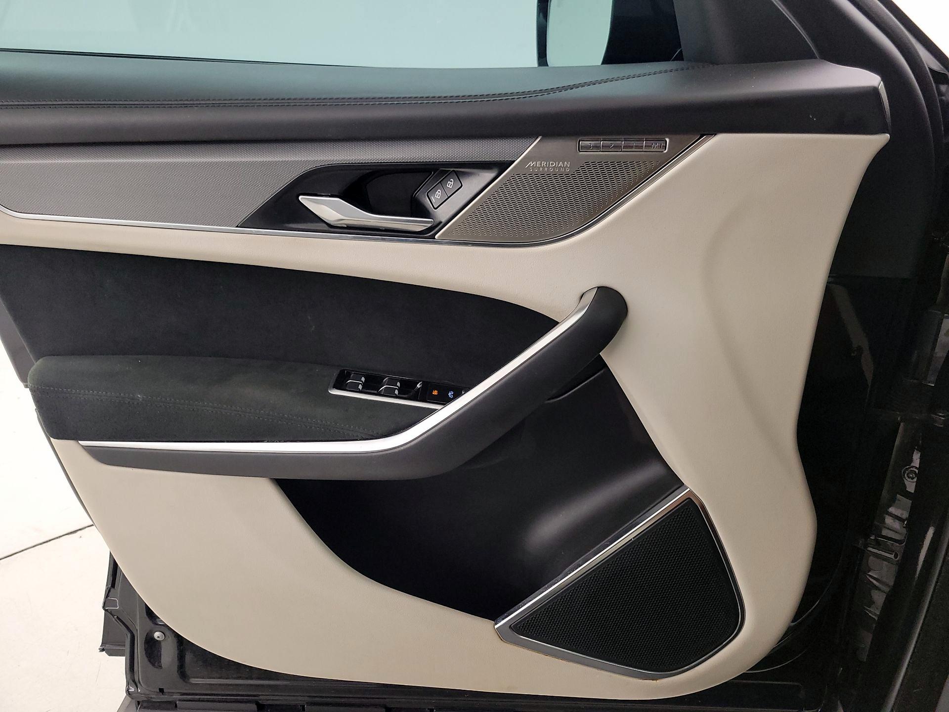 Thumbnail: 2023 Jaguar F-Pace - 12