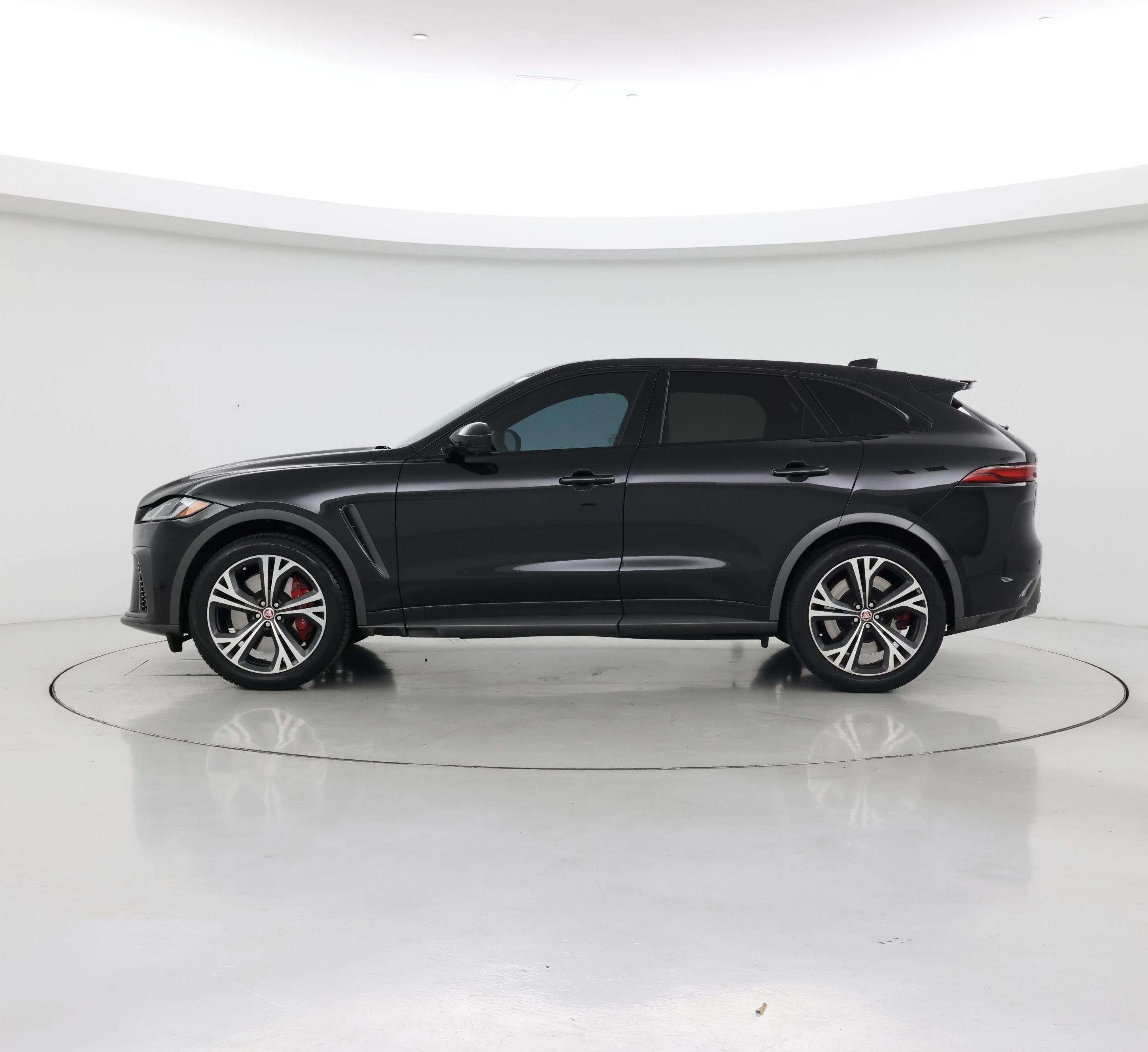 Thumbnail: 2023 Jaguar F-Pace - 3