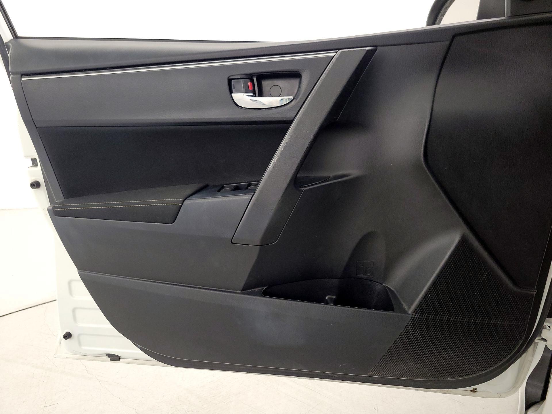 Thumbnail: 2019 Toyota Corolla - 12