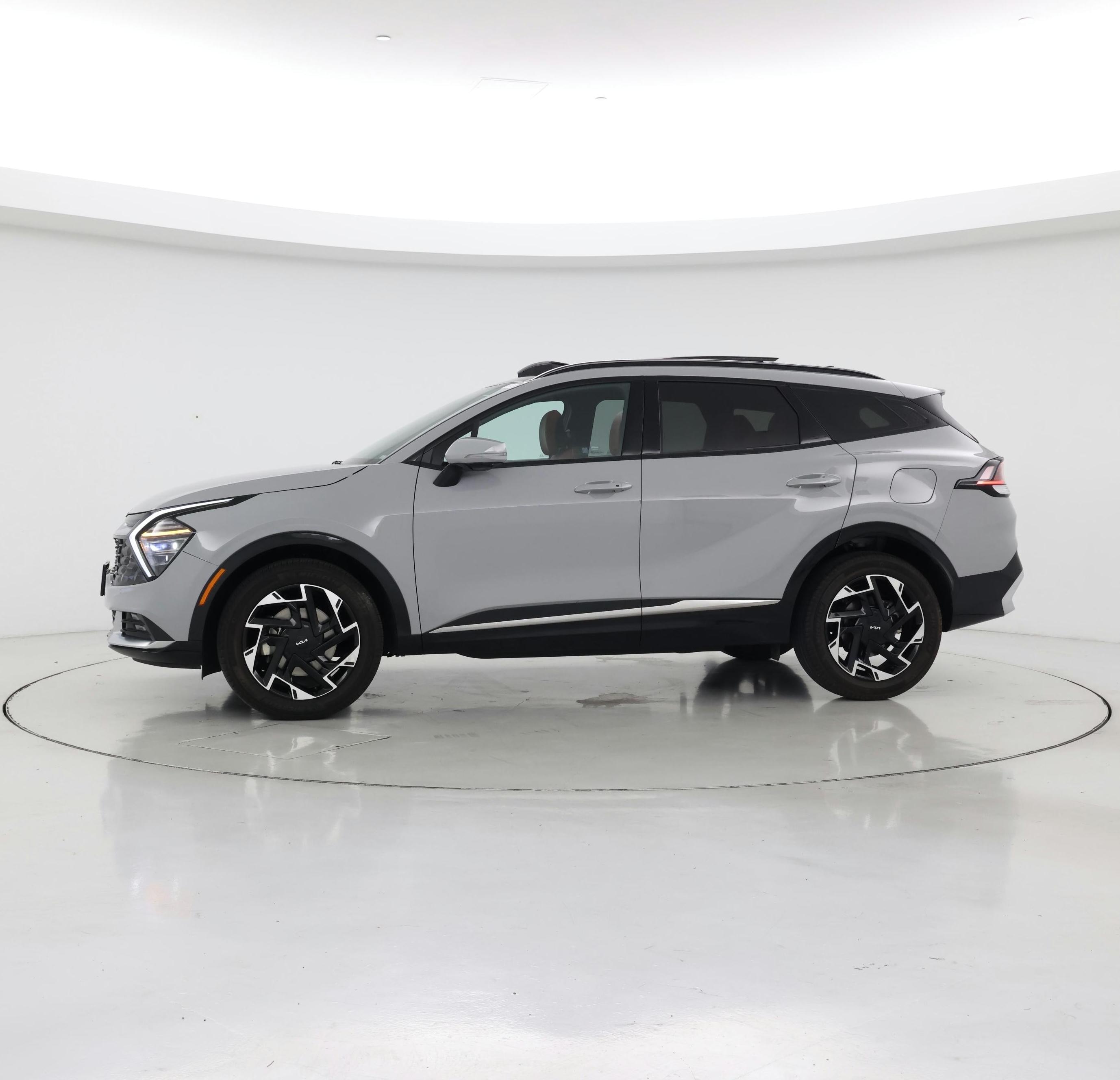 Thumbnail: 2023 Kia Sportage - 3
