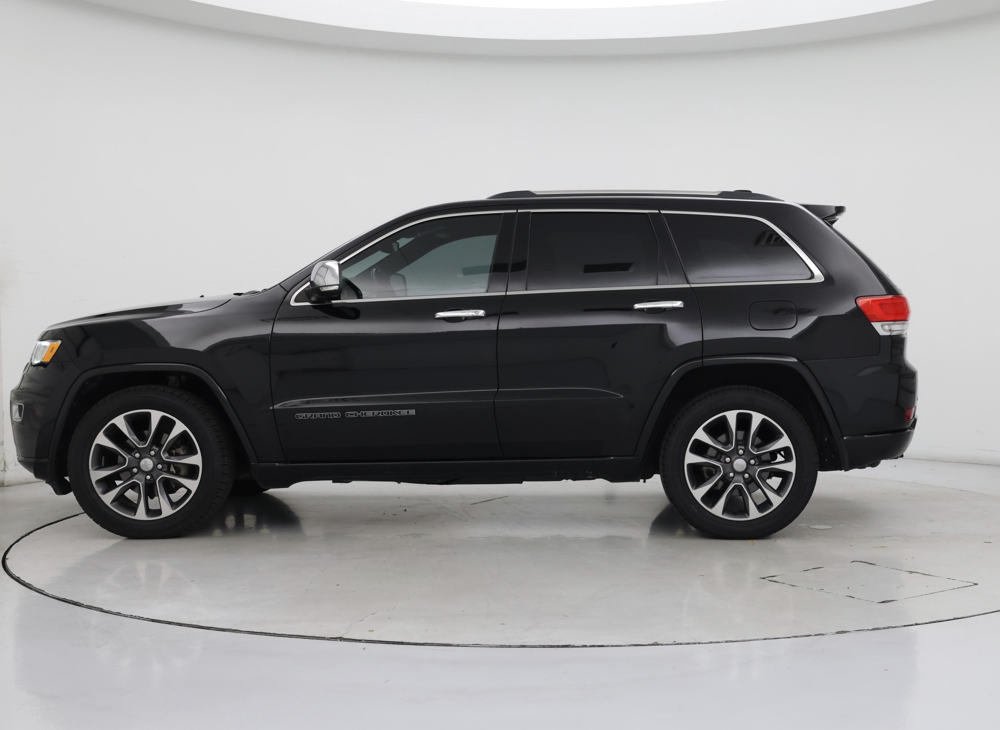 Thumbnail: 2017 Jeep Grand Cherokee - 3