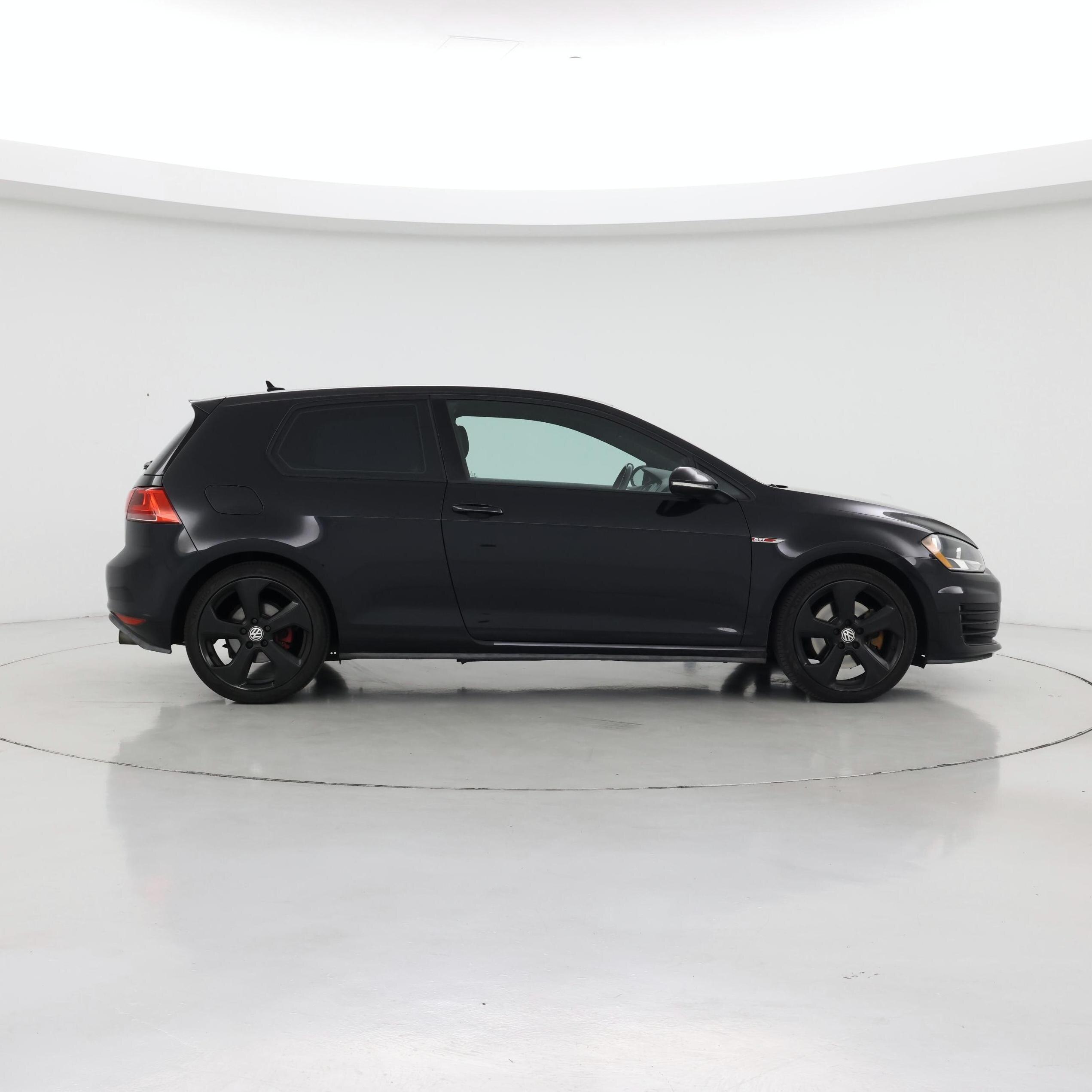Thumbnail: 2016 Volkswagen Golf - 7