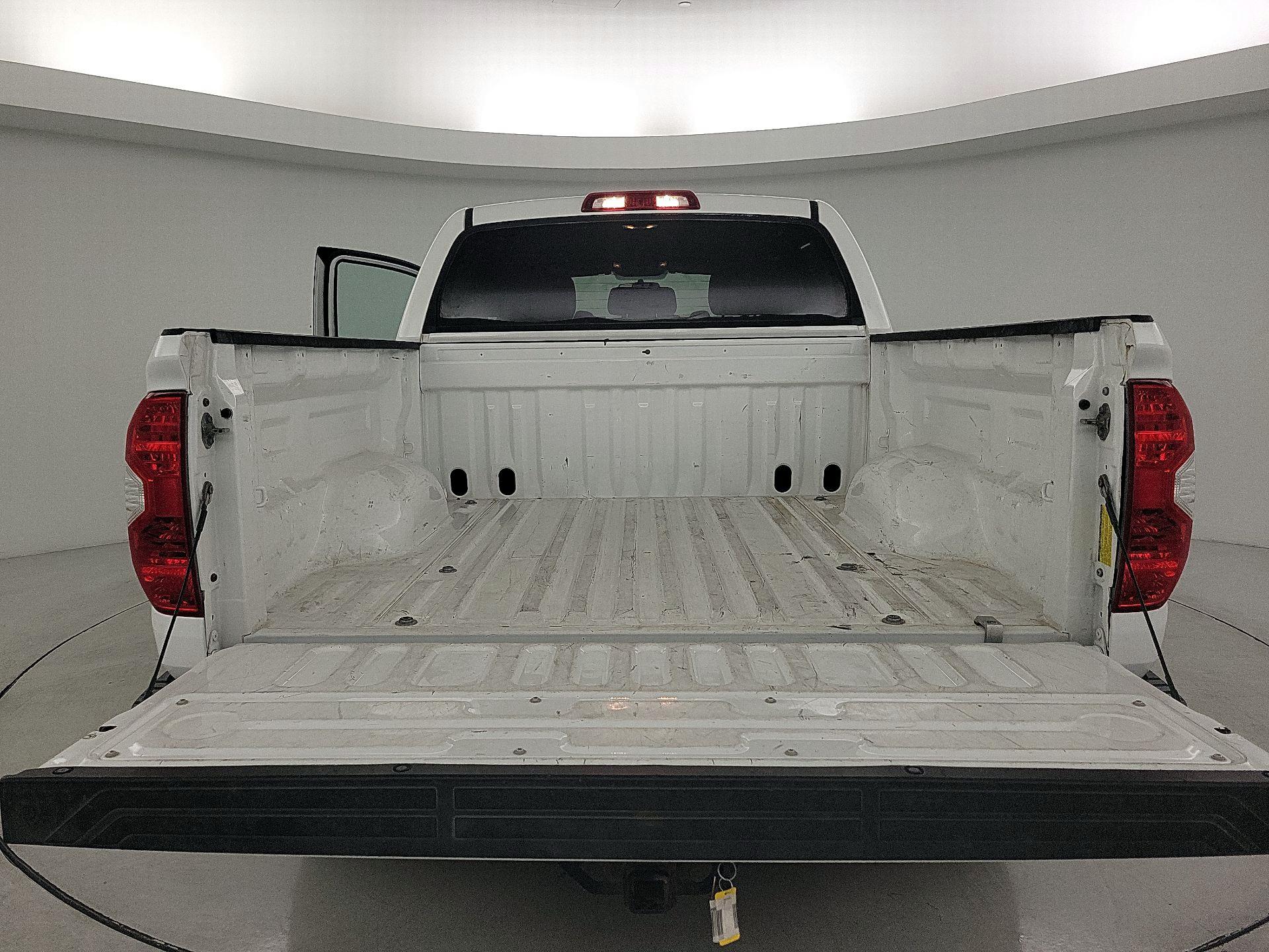 Thumbnail: 2017 Toyota Tundra - 20