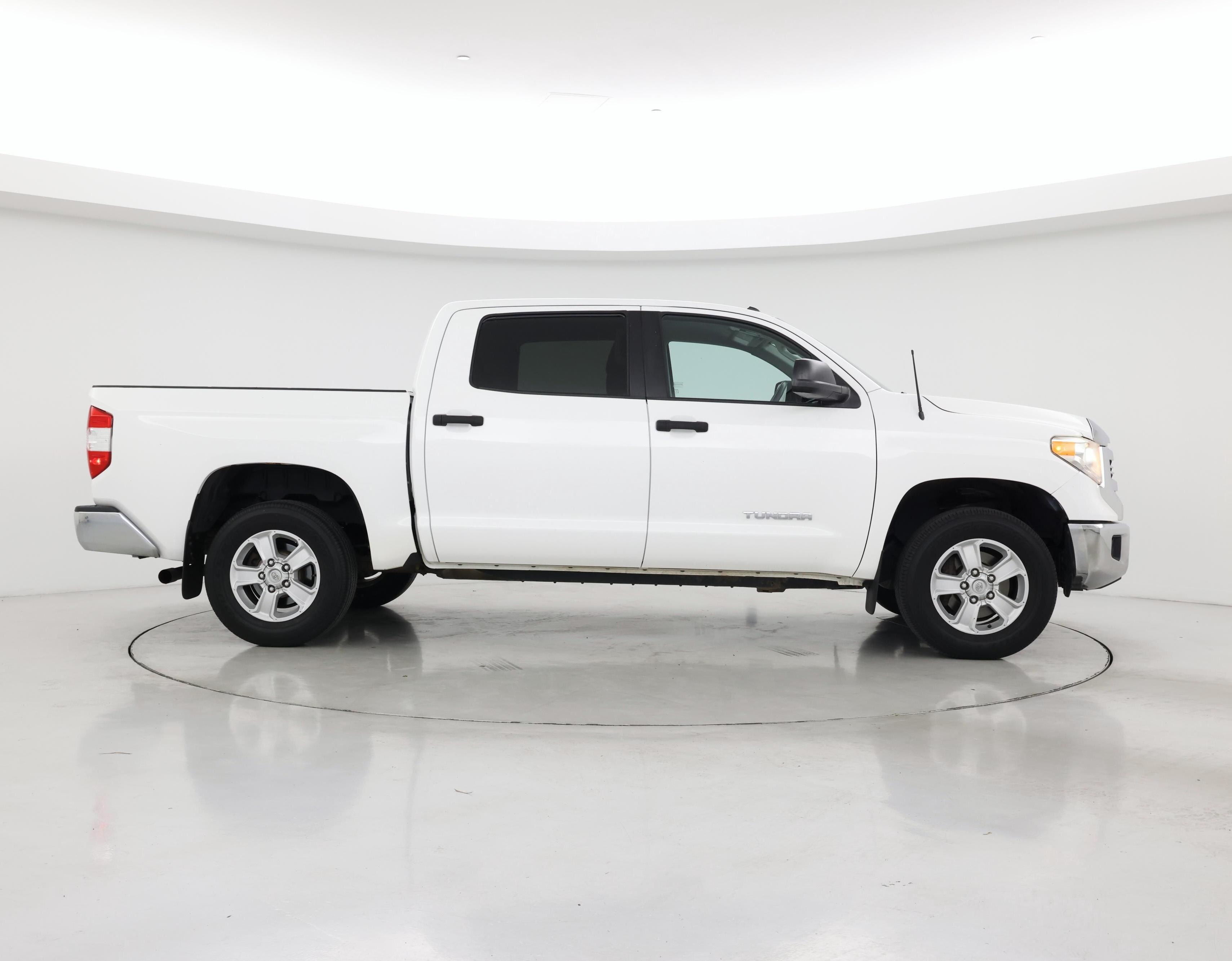 Thumbnail: 2017 Toyota Tundra - 7