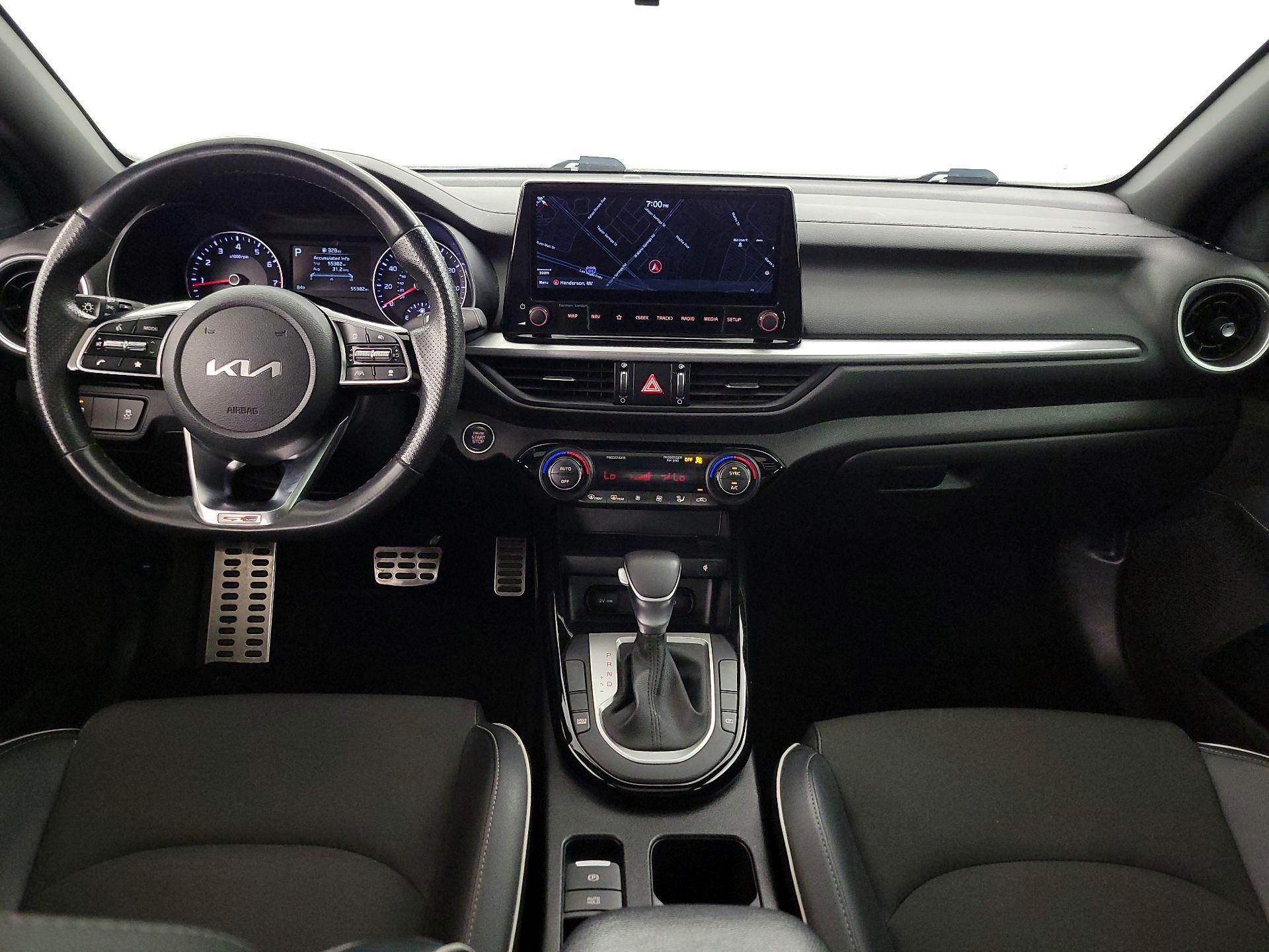 Thumbnail: 2022 Kia Forte - 9