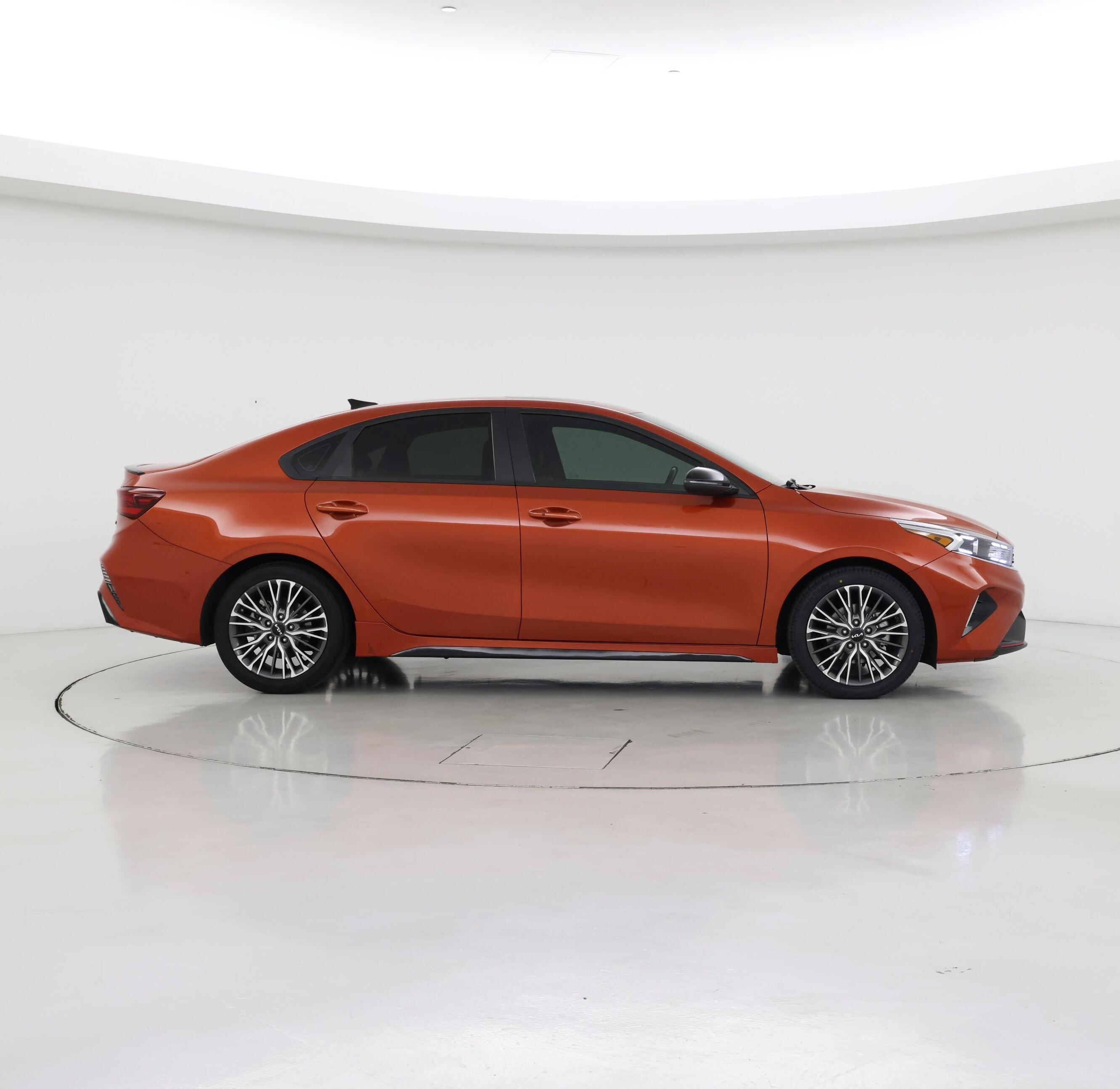 Thumbnail: 2022 Kia Forte - 7