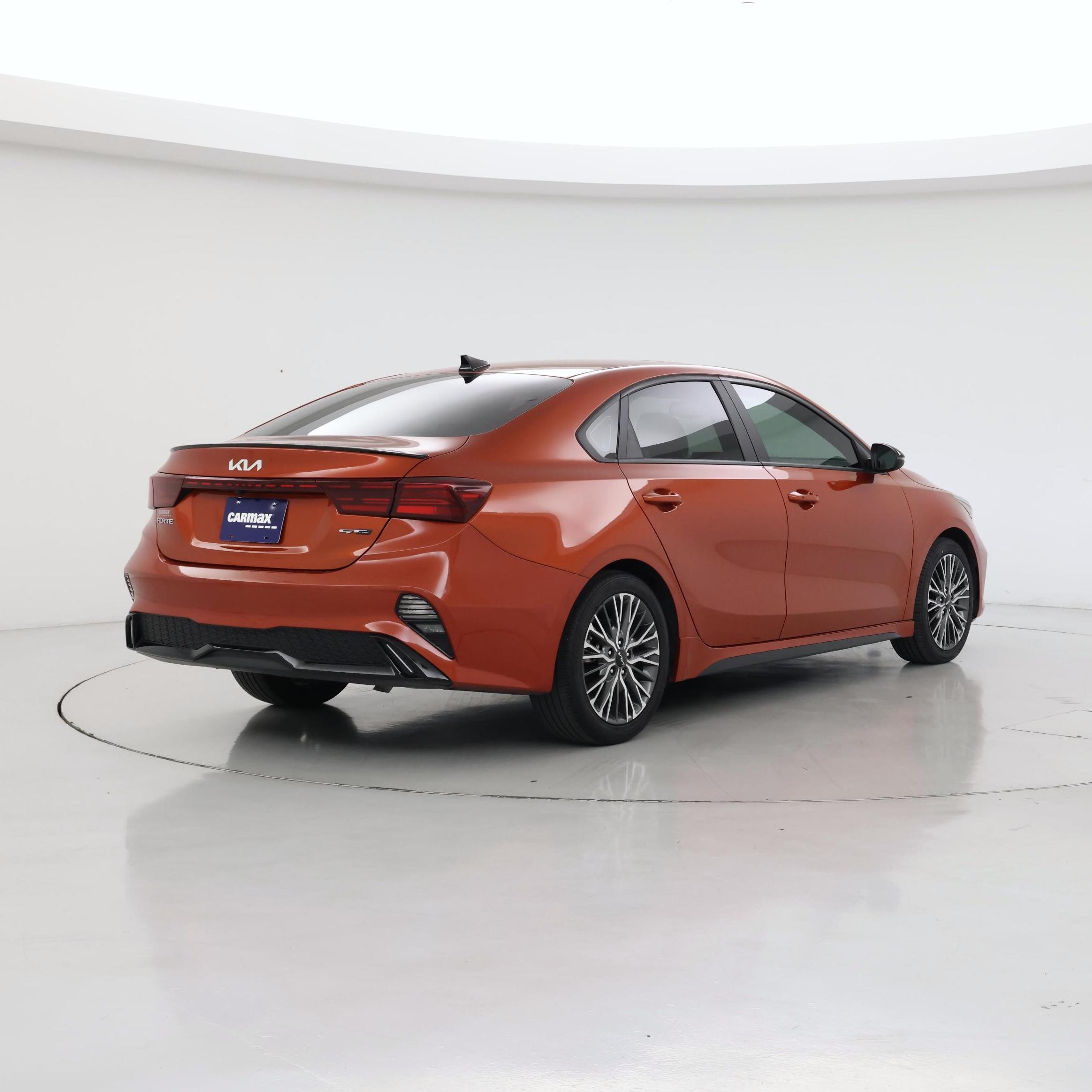 Thumbnail: 2022 Kia Forte - 8