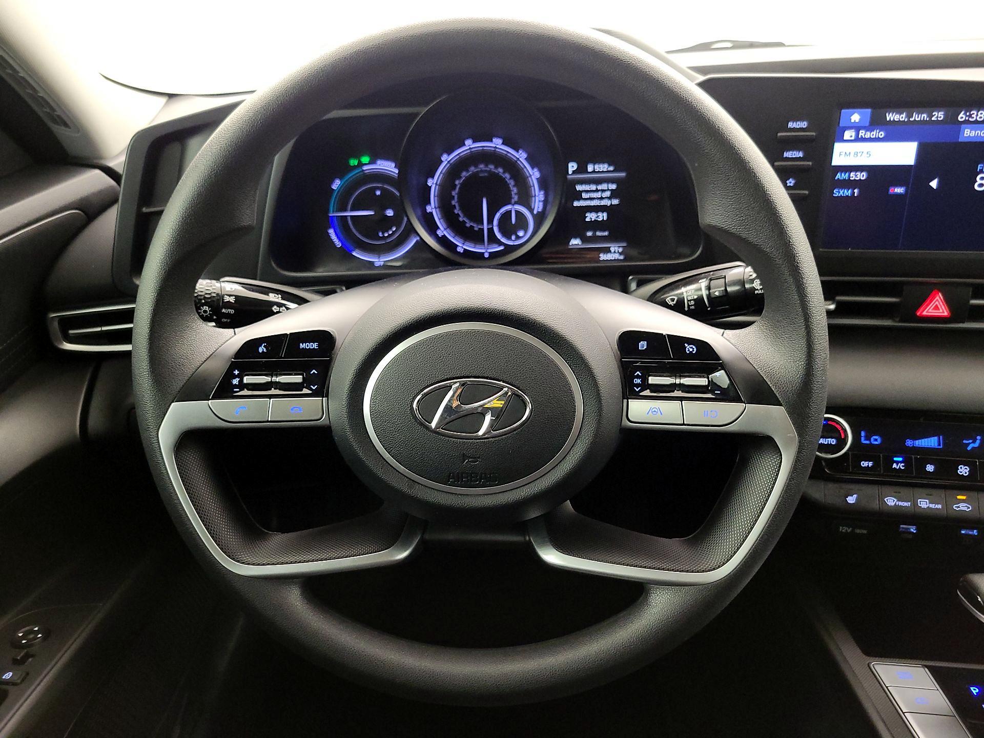 Thumbnail: 2022 Hyundai Elantra - 10