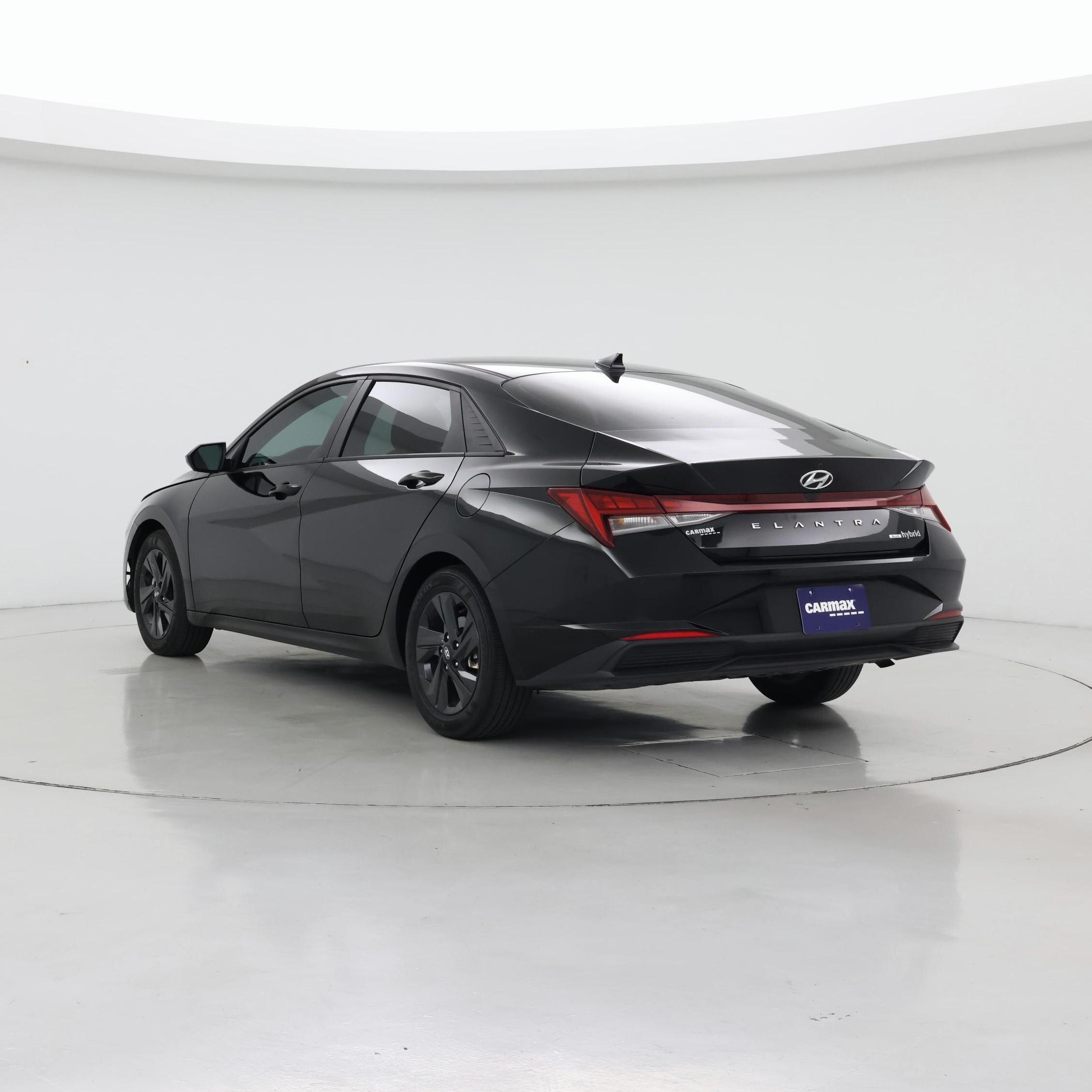 Thumbnail: 2022 Hyundai Elantra - 2