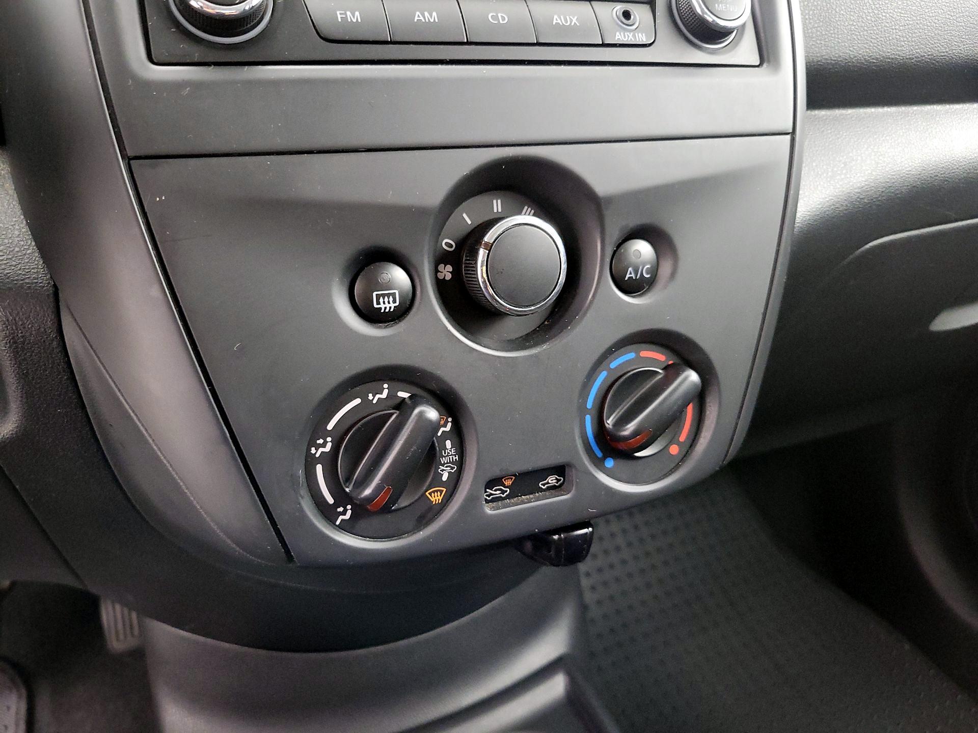 Thumbnail: 2015 Nissan Versa - 15