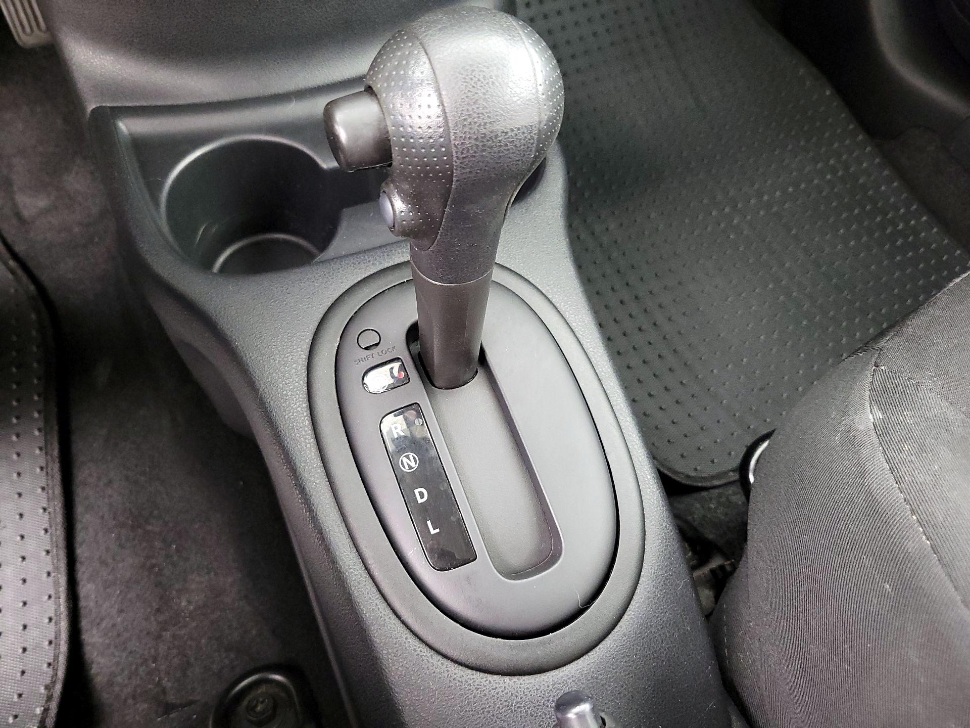 Thumbnail: 2015 Nissan Versa - 16