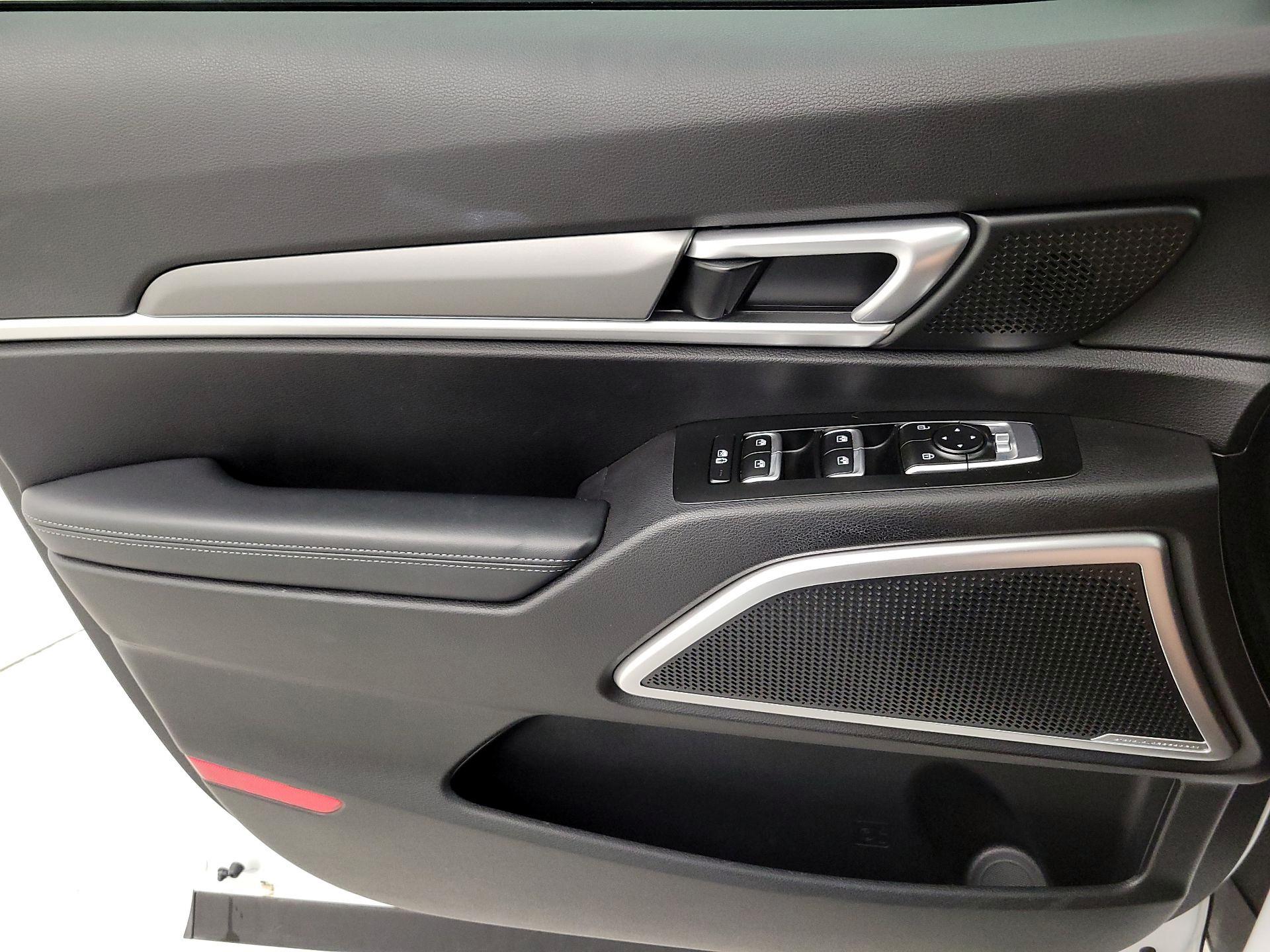 Thumbnail: 2020 Kia Telluride - 12