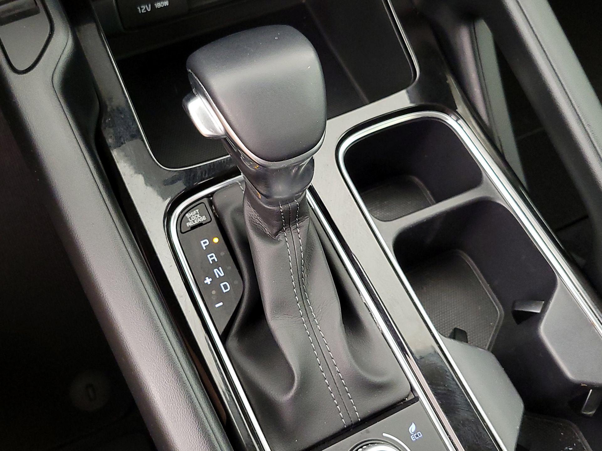 Thumbnail: 2020 Kia Telluride - 17