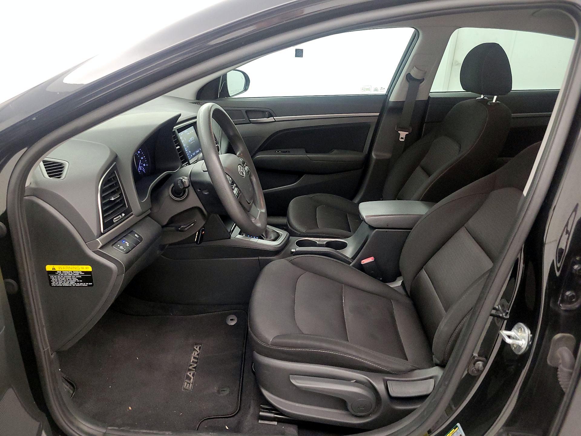Thumbnail: 2018 Hyundai Elantra - 11