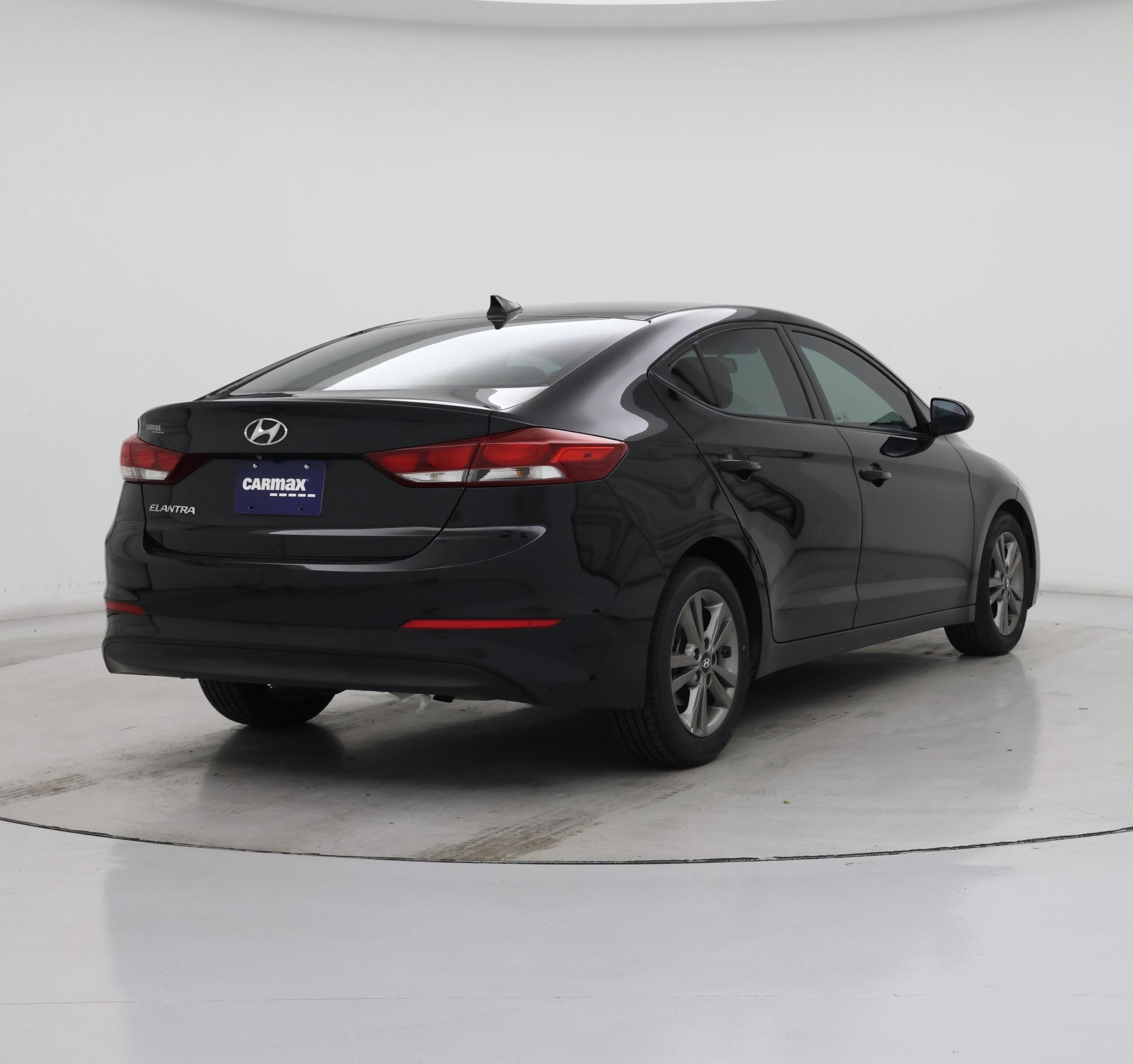 Thumbnail: 2018 Hyundai Elantra - 8