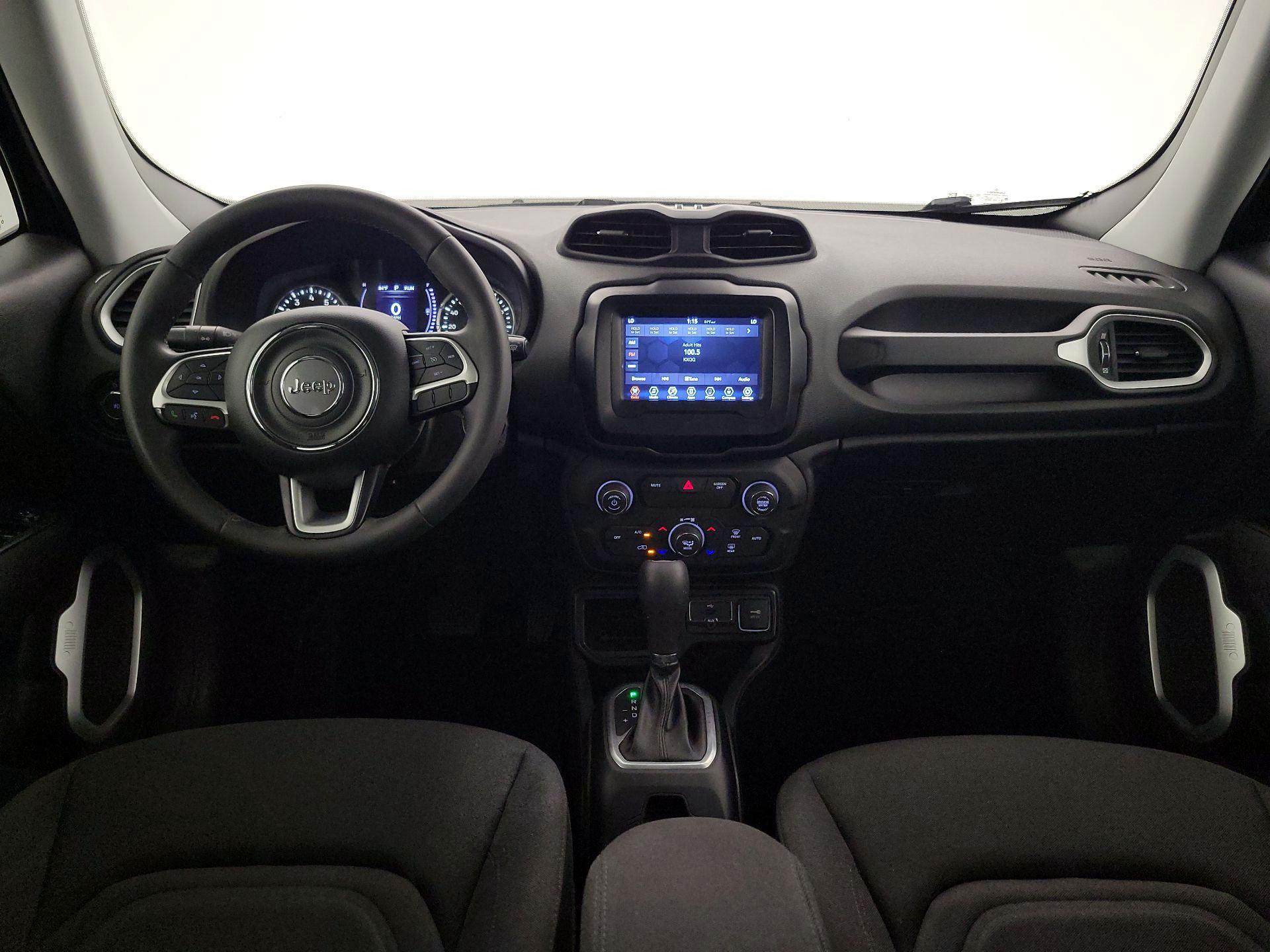 Thumbnail: 2018 Jeep Renegade - 9