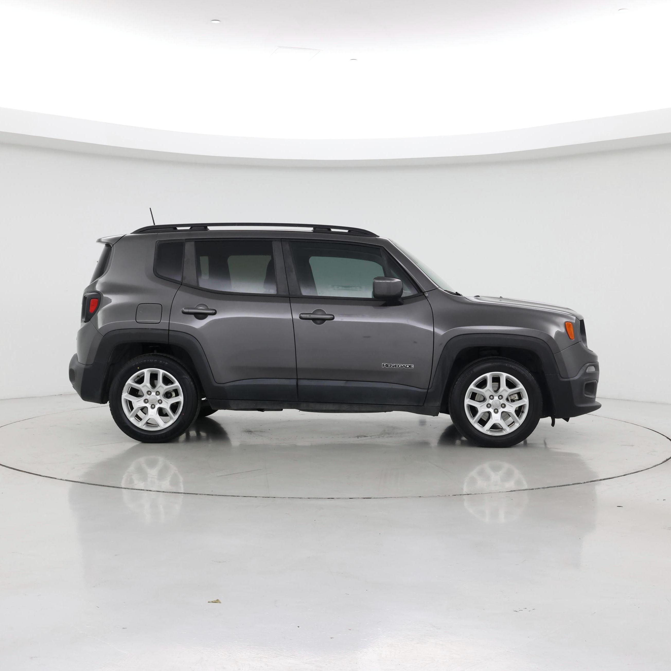 Thumbnail: 2018 Jeep Renegade - 7