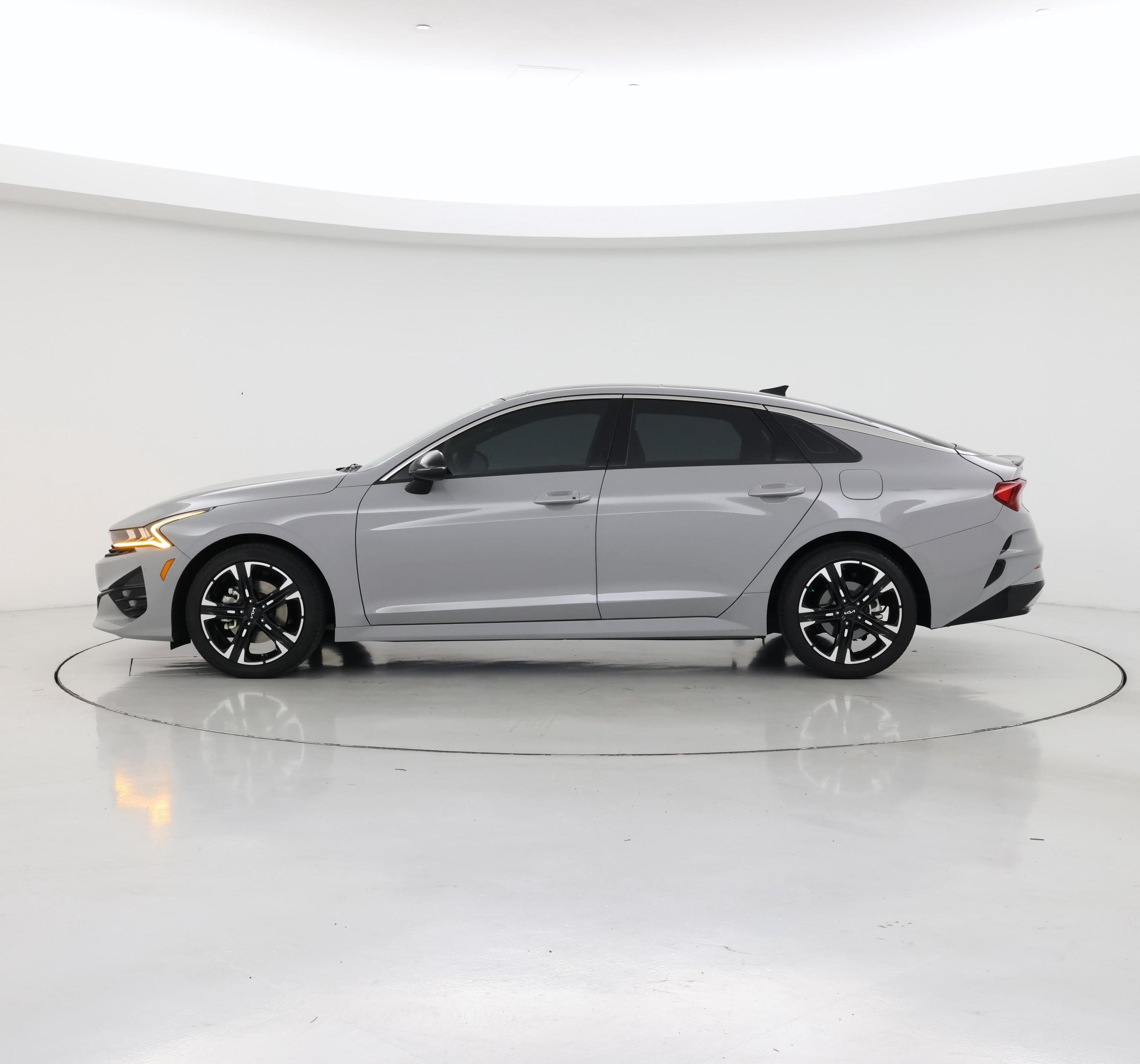 Thumbnail: 2023 Kia K5 - 3