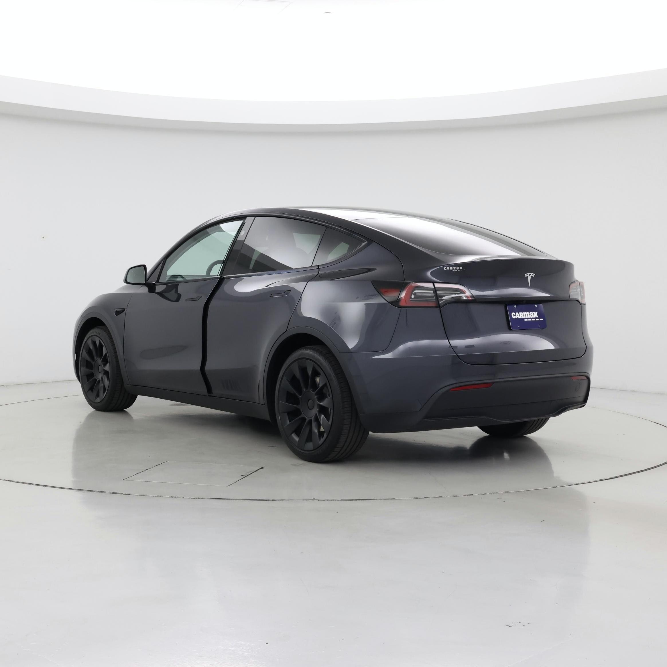 Thumbnail: 2025 Tesla Model Y - 2