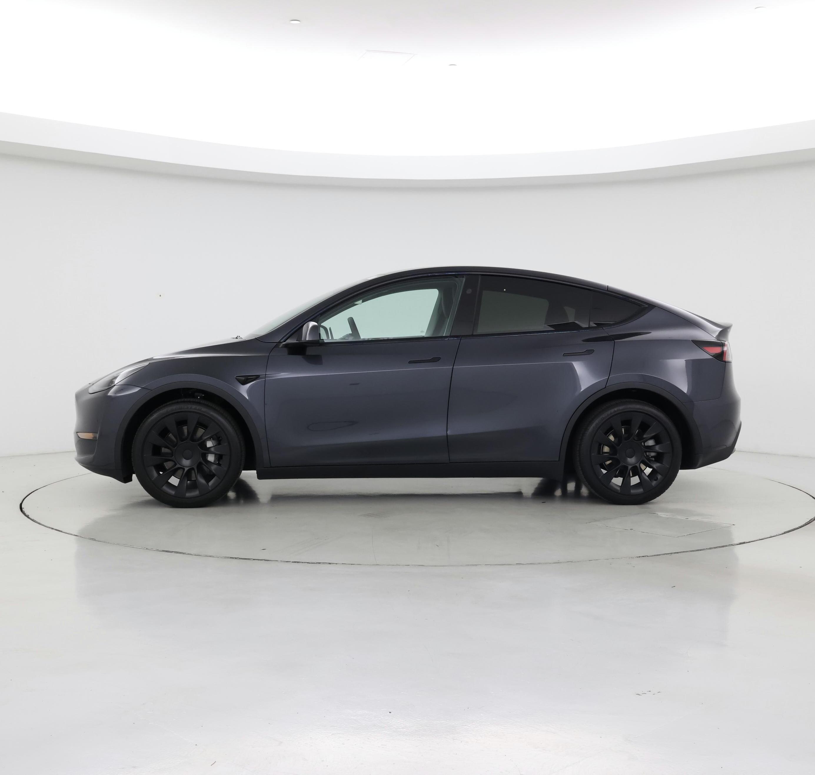 Thumbnail: 2025 Tesla Model Y - 3