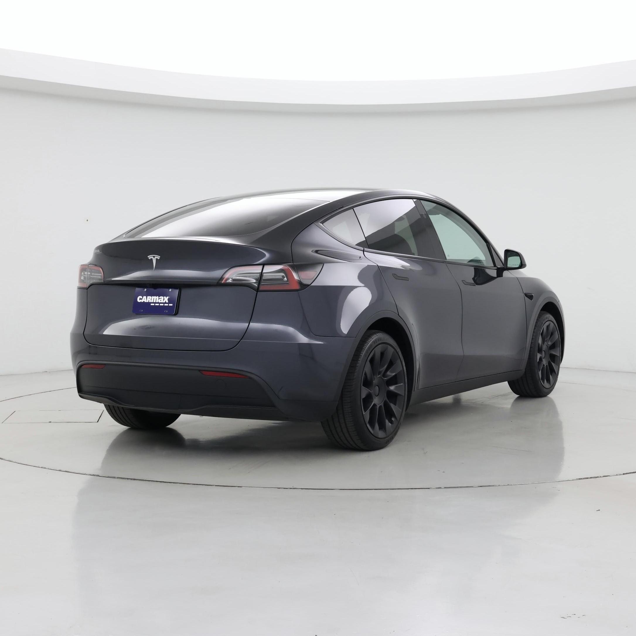 Thumbnail: 2025 Tesla Model Y - 8