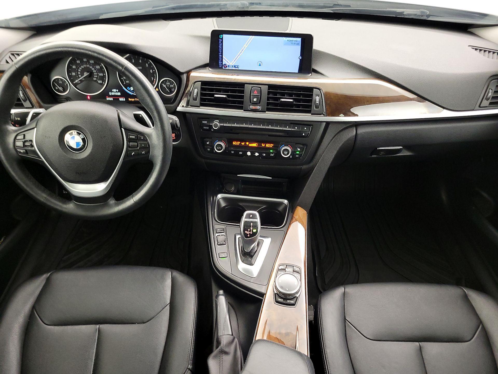 Thumbnail: 2015 BMW 3 Series - 9